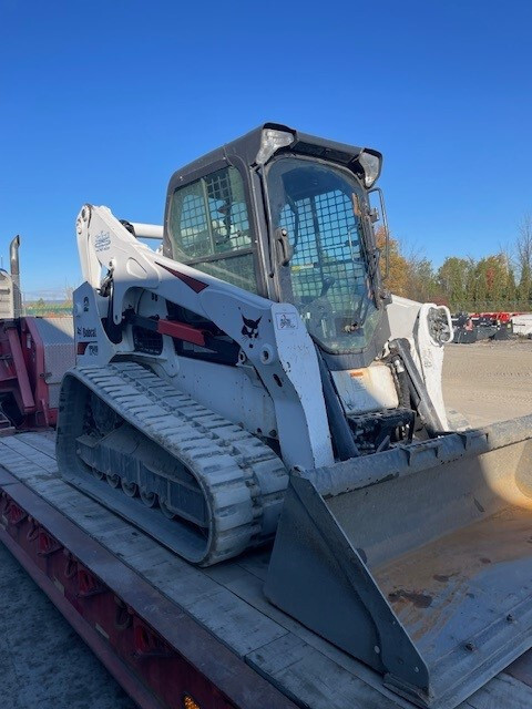 2022 Bobcat T740