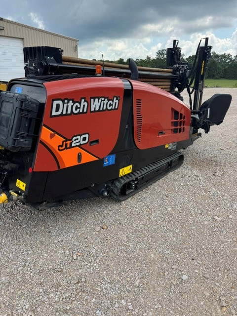 Photo of a 2023 Ditch Witch JT20 with 400' DW forged pipe, 3