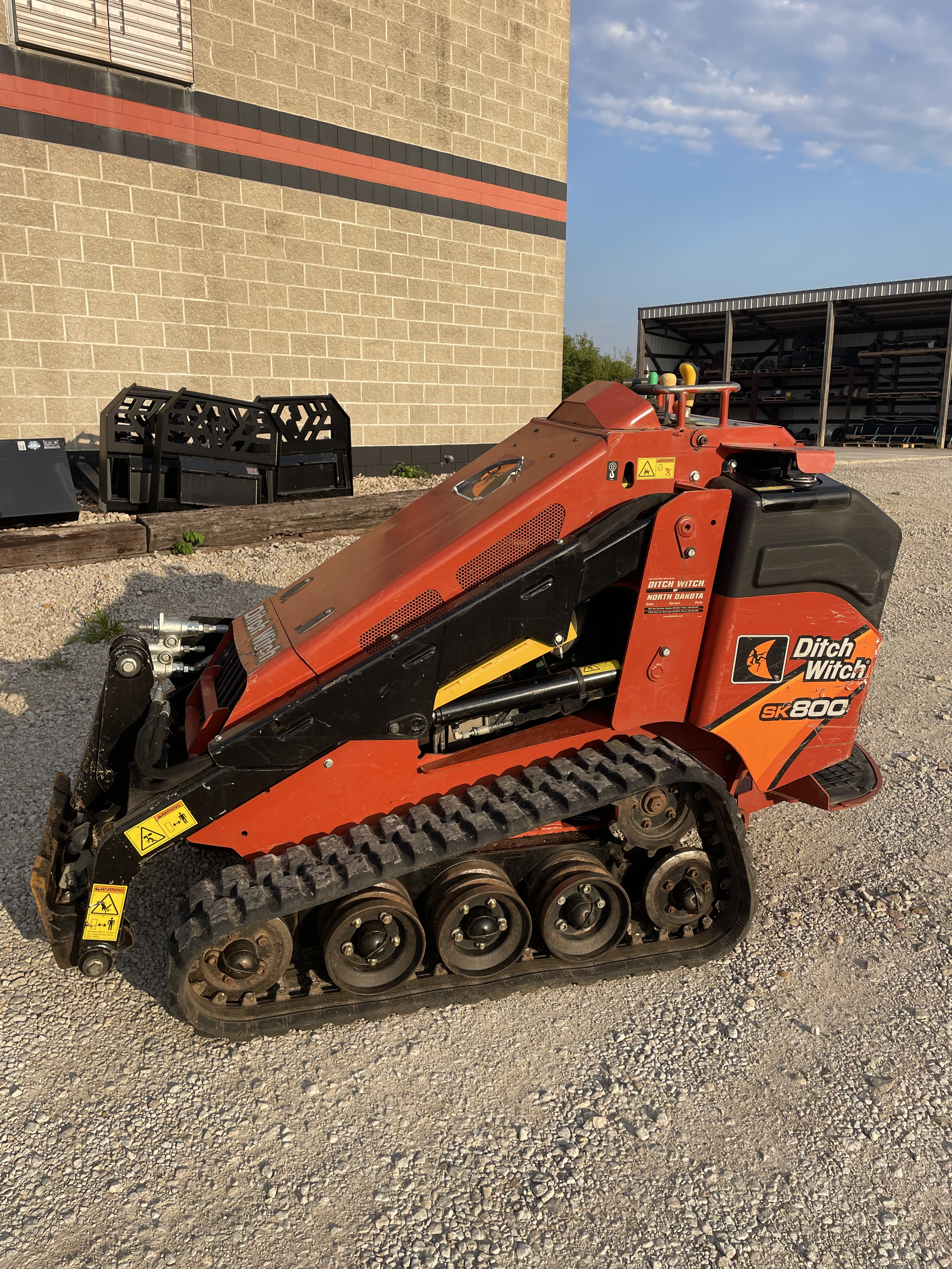 2017 Ditch Witch SK800, wide track, single stick ground drive