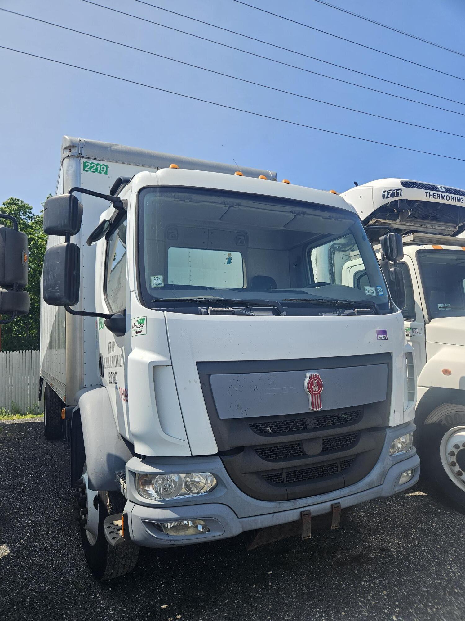 Photo of a 2017 Kenworth K370