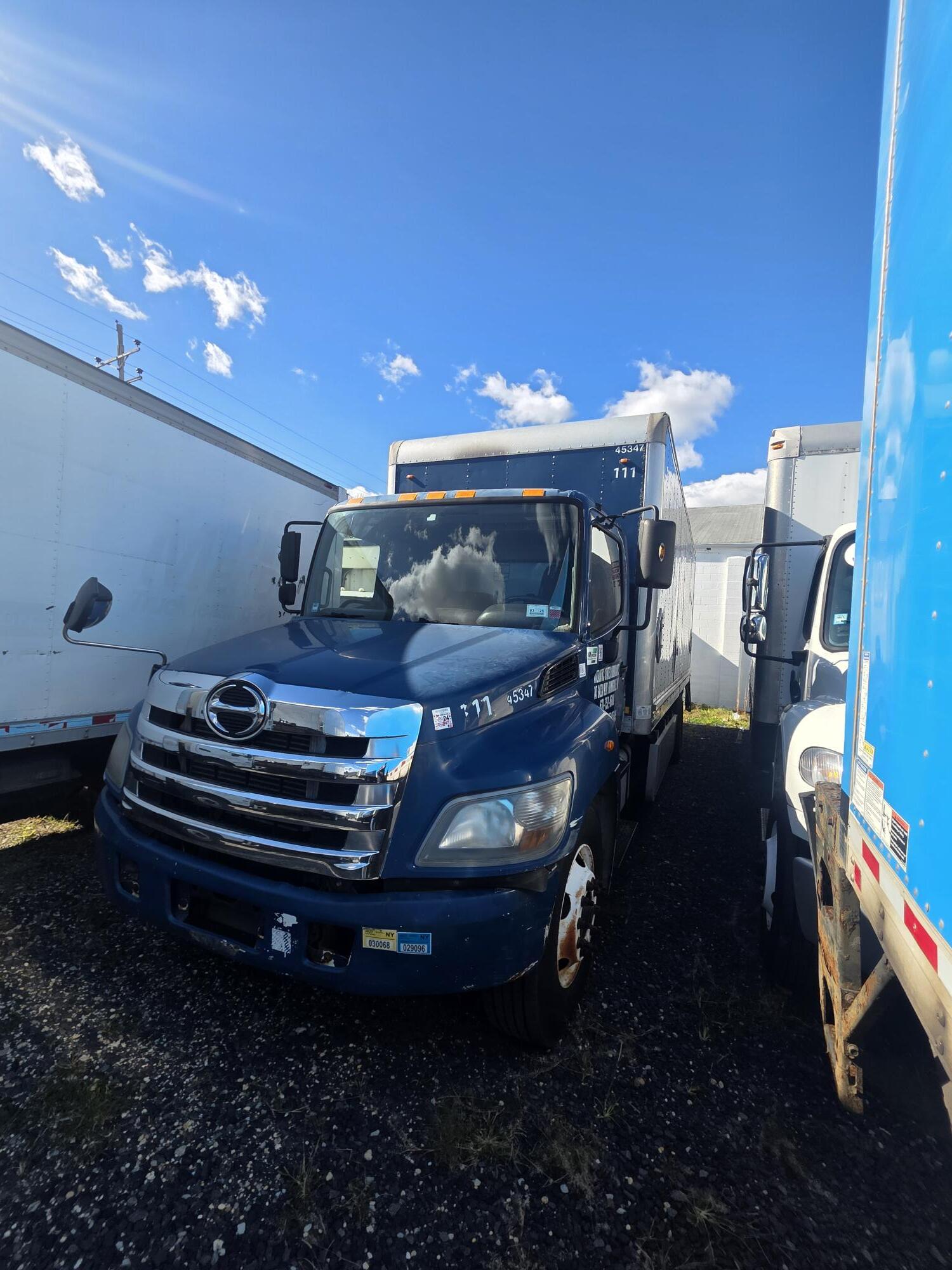 Photo of a 2015 Hino HINO 338