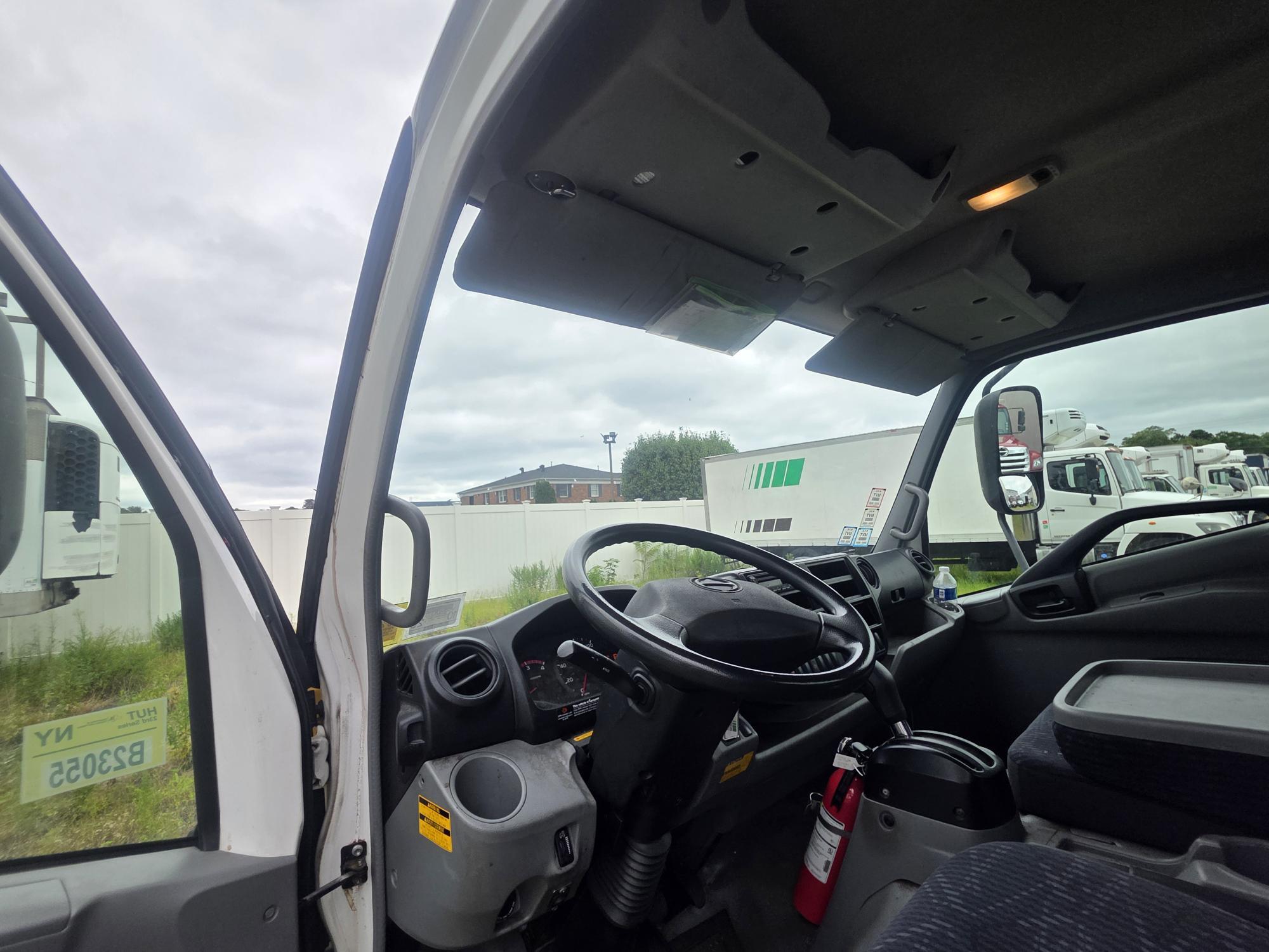 2020 Hino 195