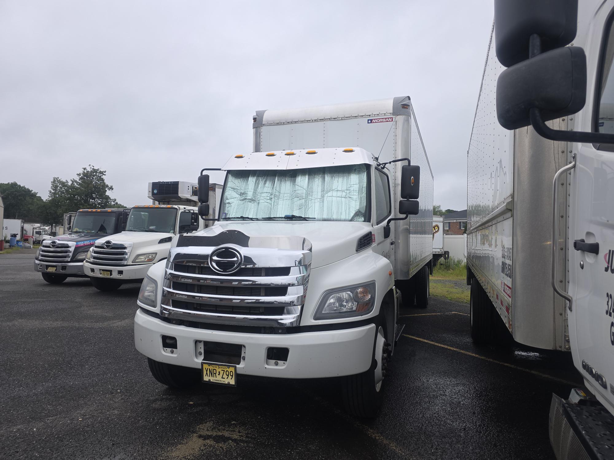 2016 Hino HINO 338