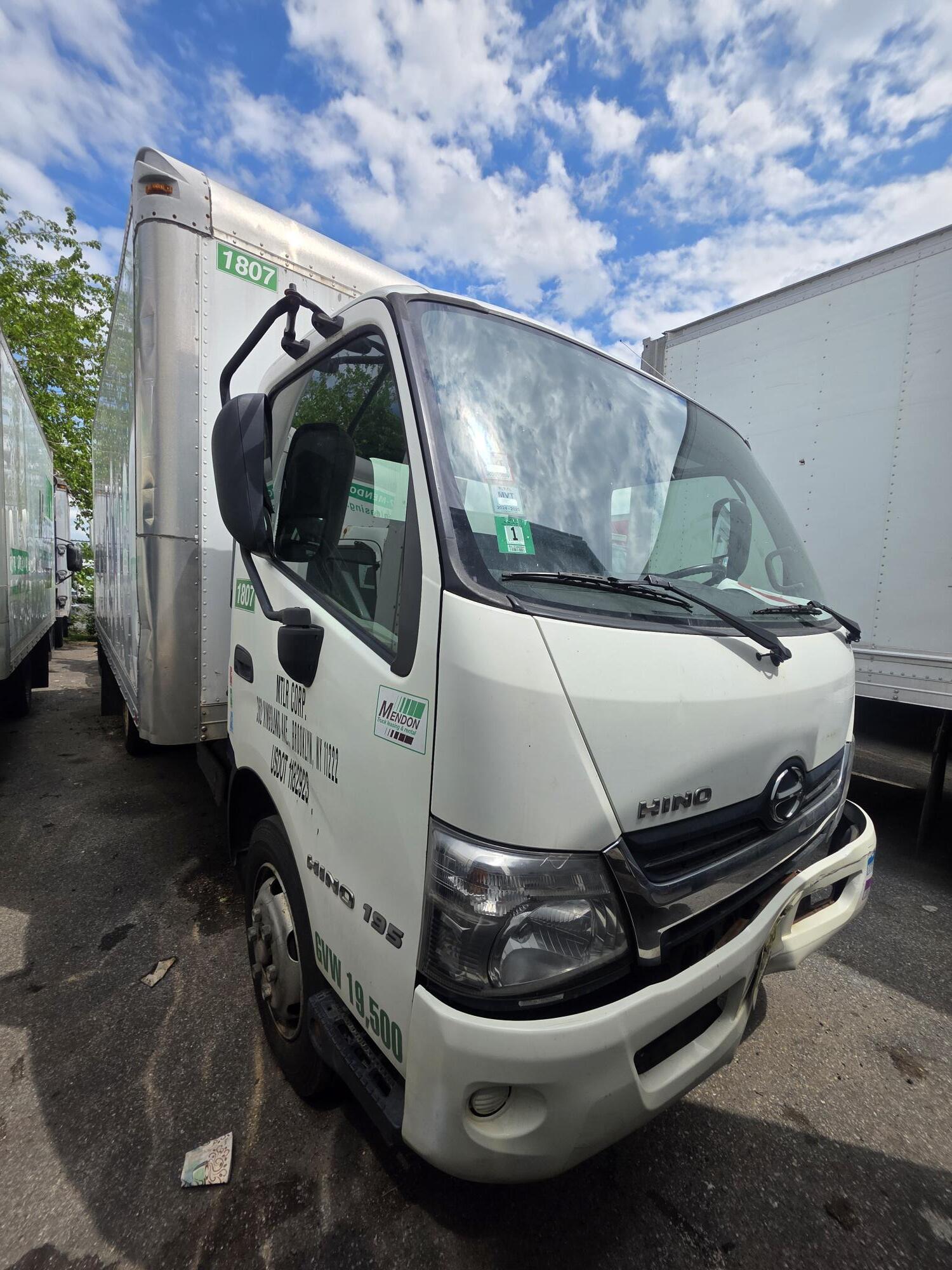 2014 Hino 195