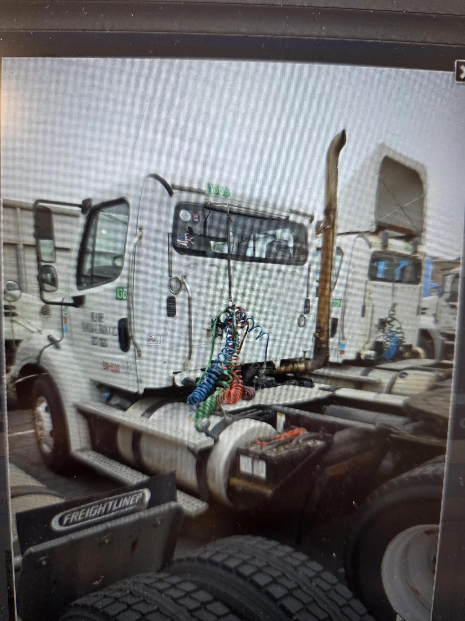 2013 Freightliner M2
