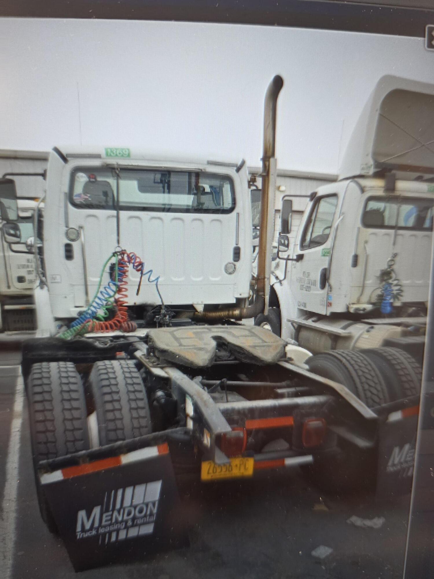 2013 Freightliner M2