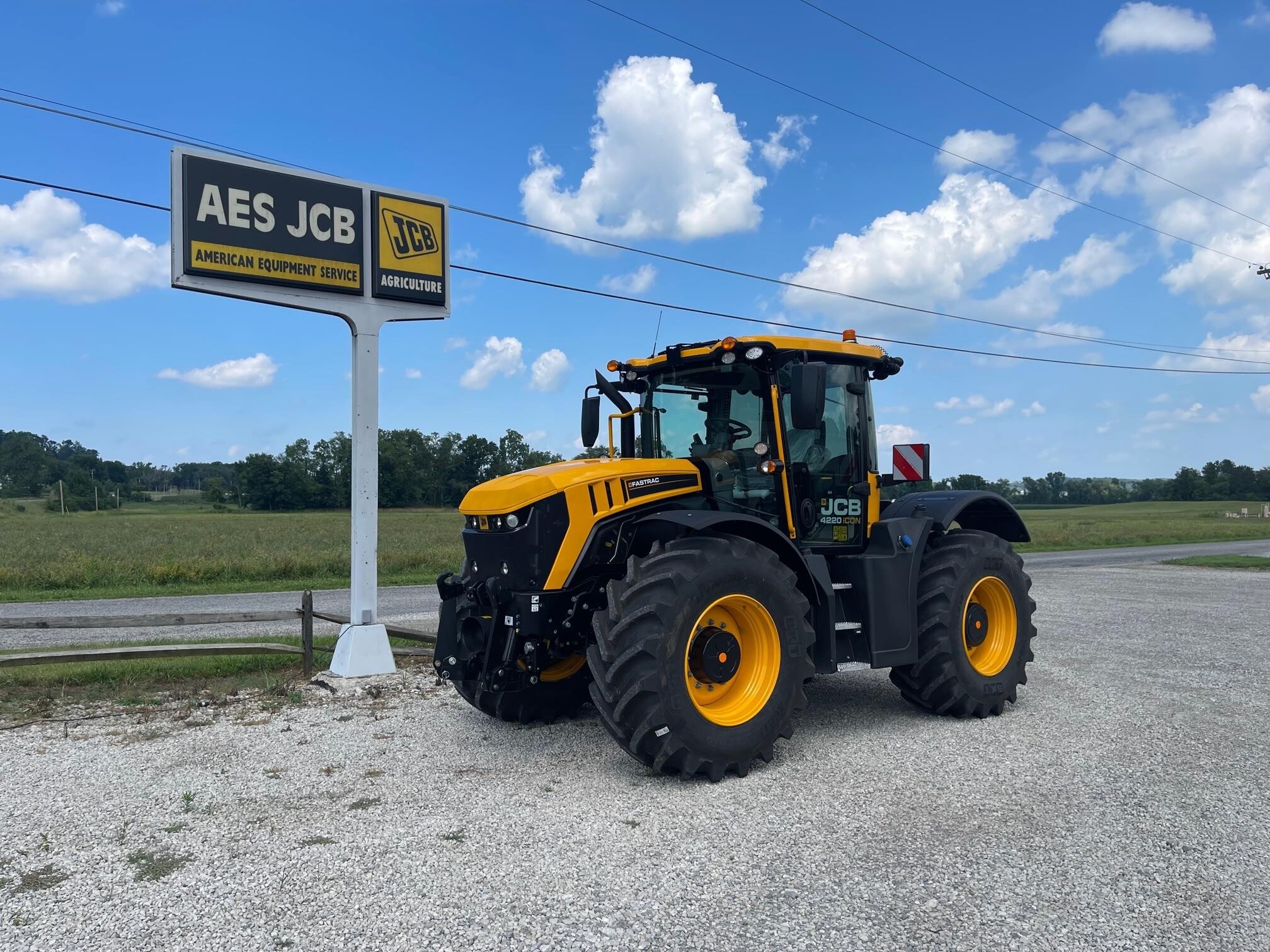 Photo of a 2025 JCB FASTRAC 4220