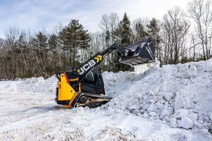 Photo of a 2026 JCB 3TS-8T