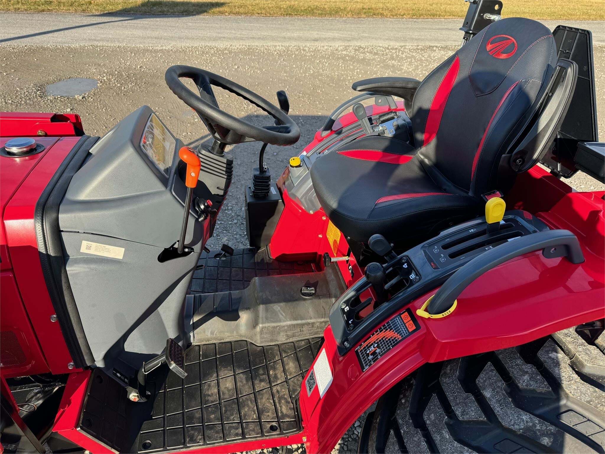 2023 Mahindra 1626