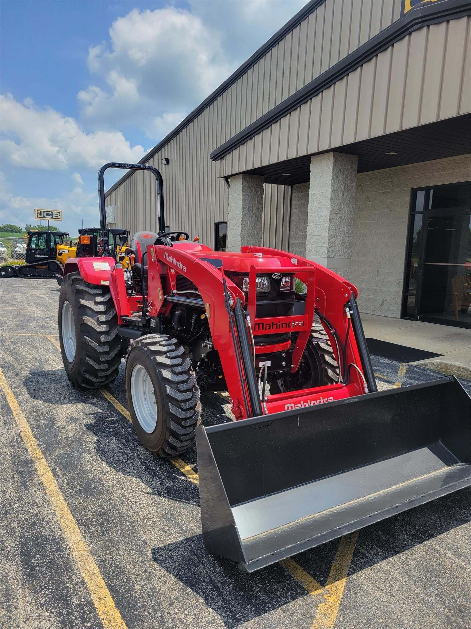 2025 Mahindra 5145
