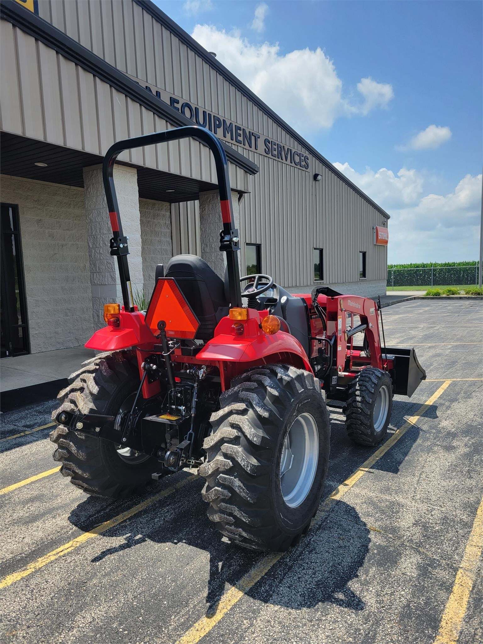 2026 Mahindra 1635 HST