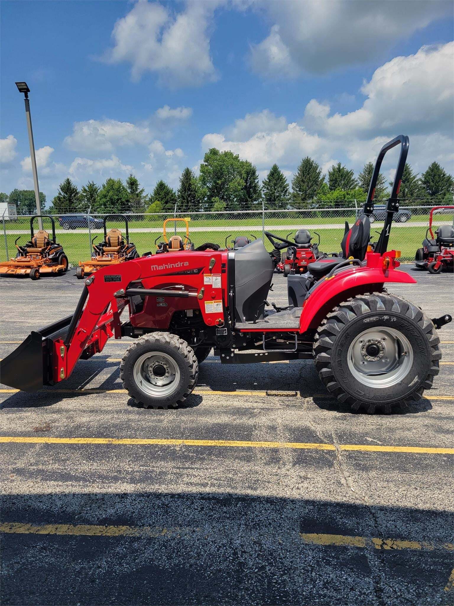 2026 Mahindra 1635 HST