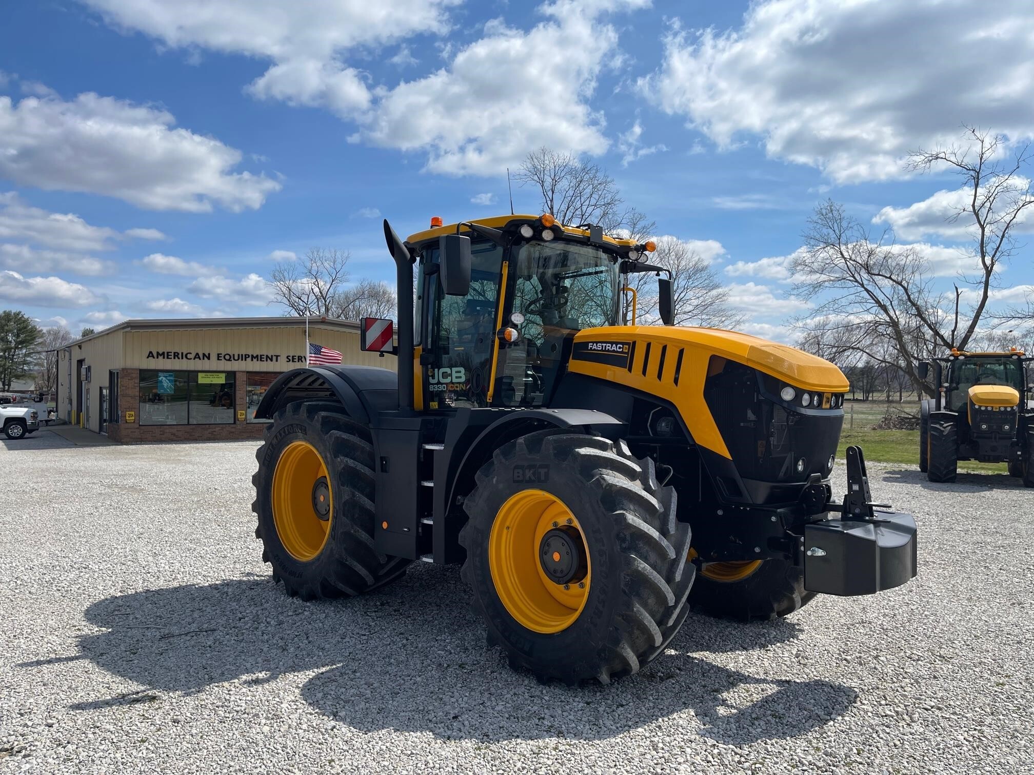 2025 JCB FASTRAC 8330