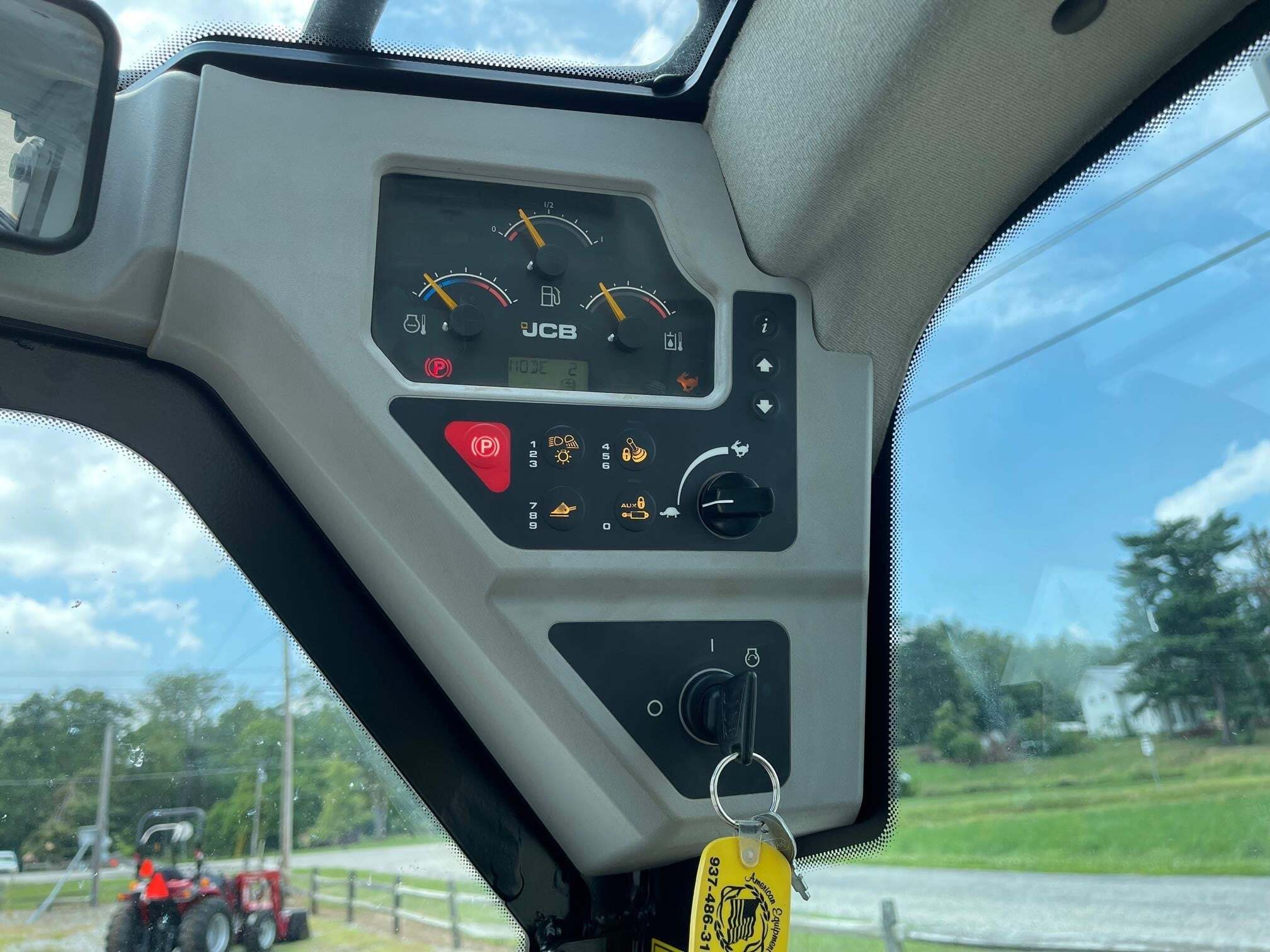 2025 JCB 270T