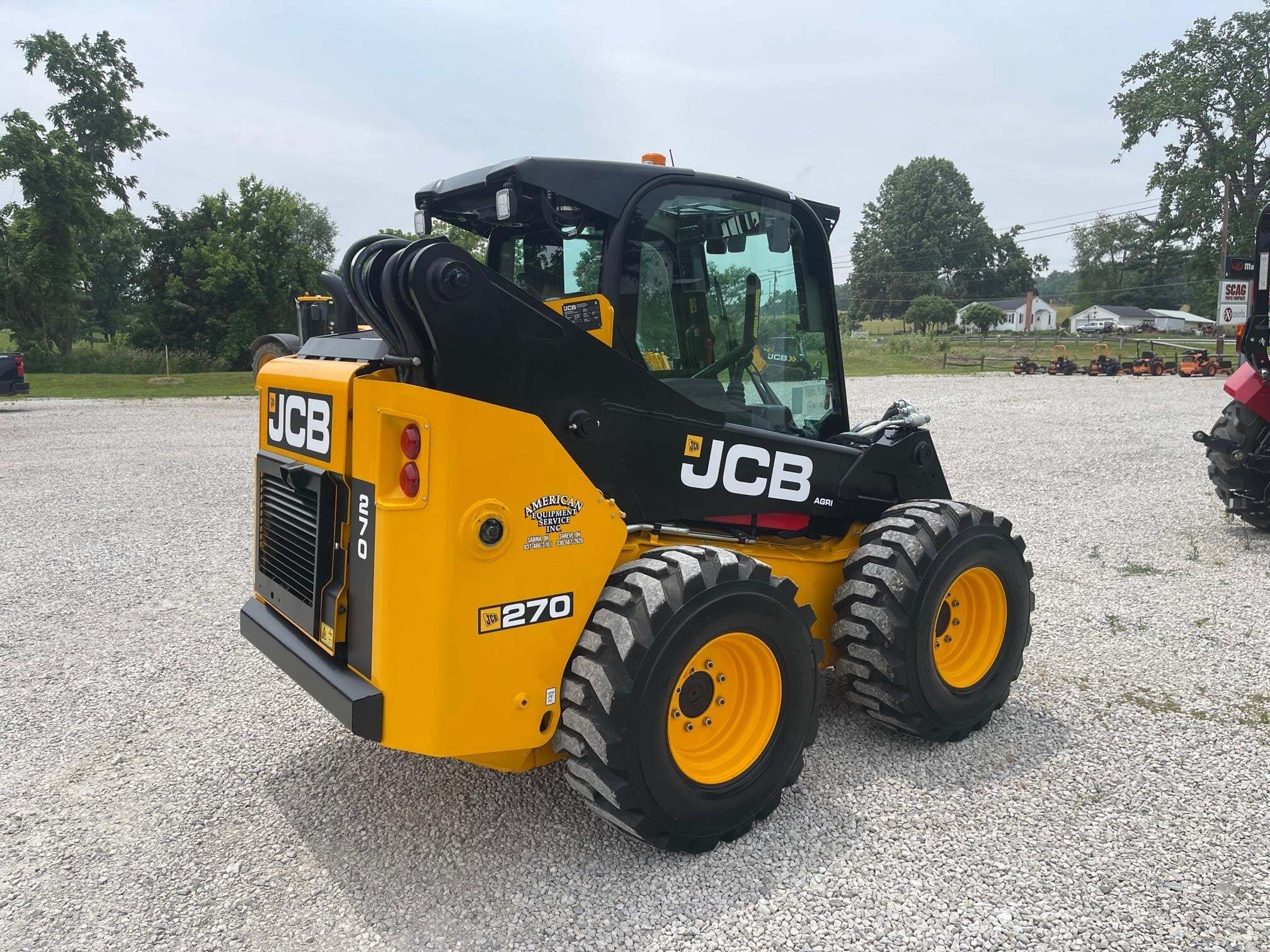 2025 JCB 270