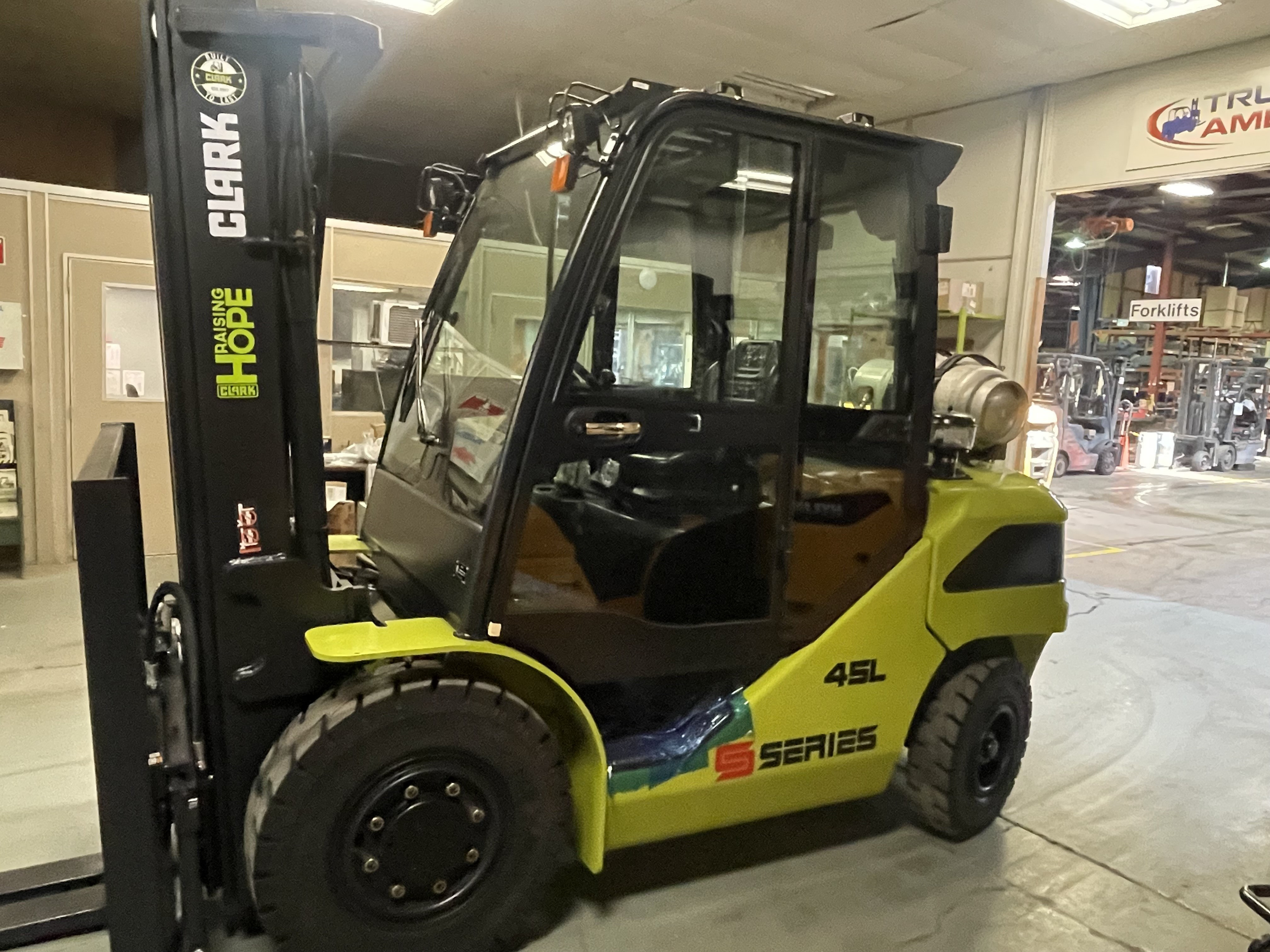 Photo of a 2025 Clark S45L