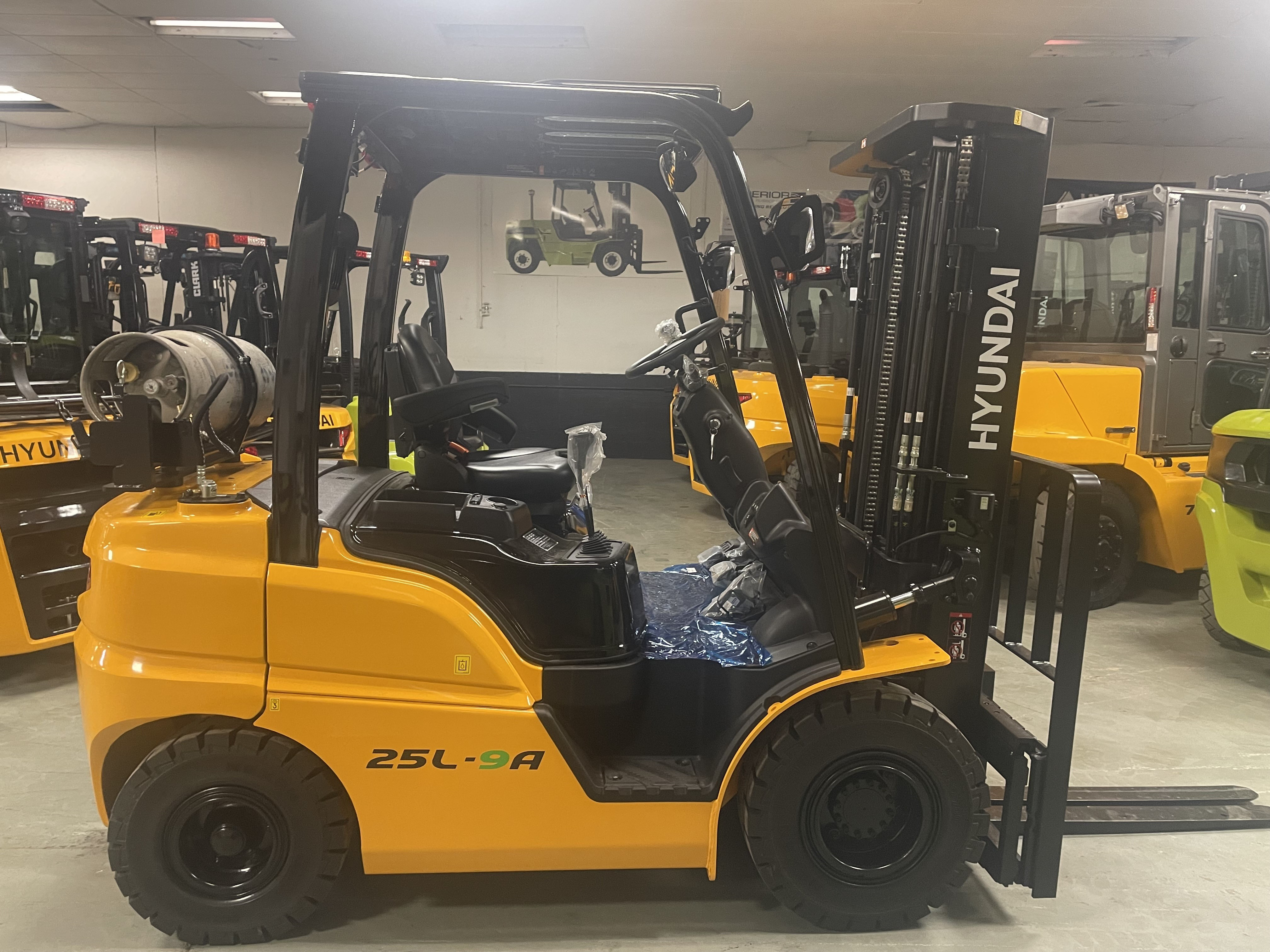 Photo of a 2024 Hyundai 25L-9A