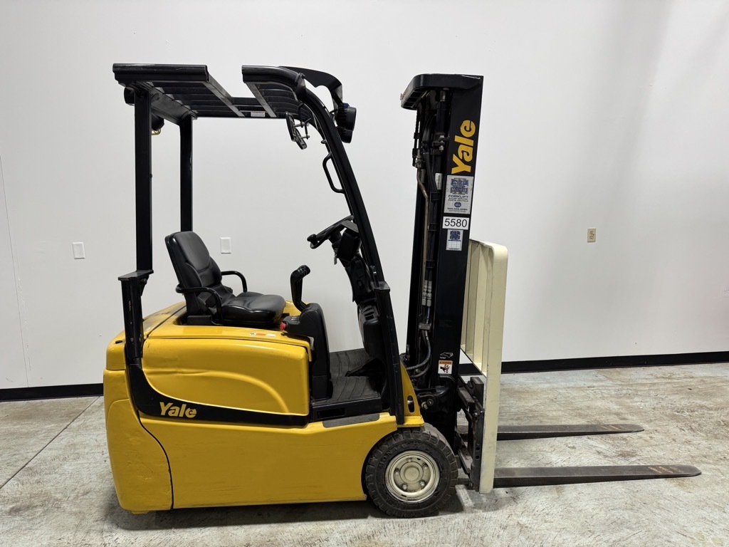Photo of a 2013 Yale ERP030VTN36TE082