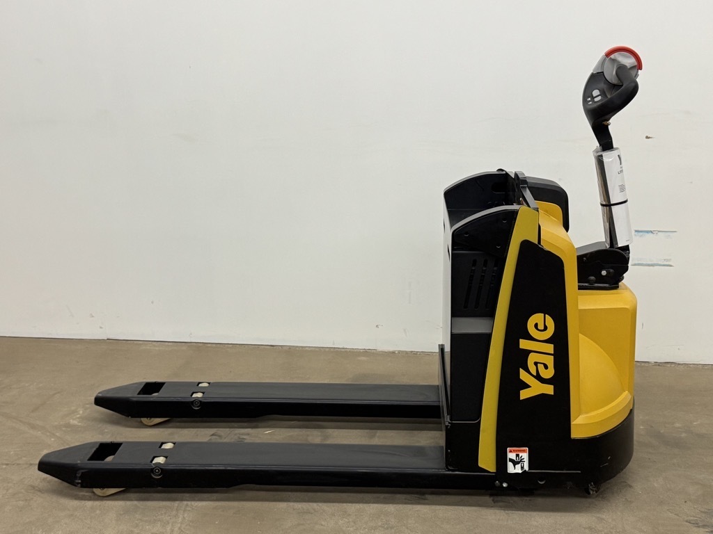 Photo of a 2022 Yale MPB045VGN24T2648