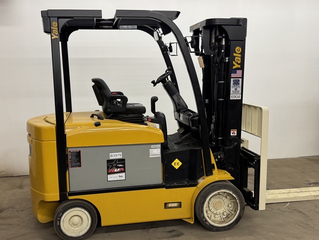 Photo of a 2023 Yale ERC100SVHN48TE092