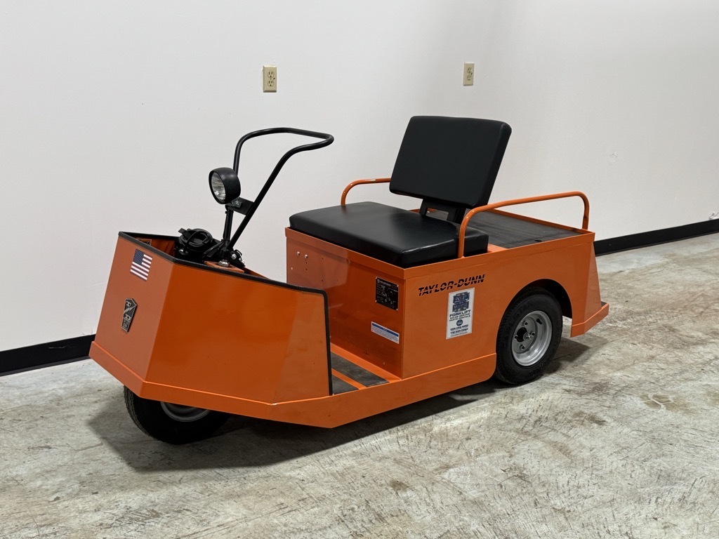 Photo of a 2025 Taylor-Dunn SS-536