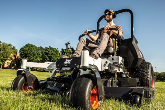 2025 Bobcat ZT7000 EFI - 72” Deck