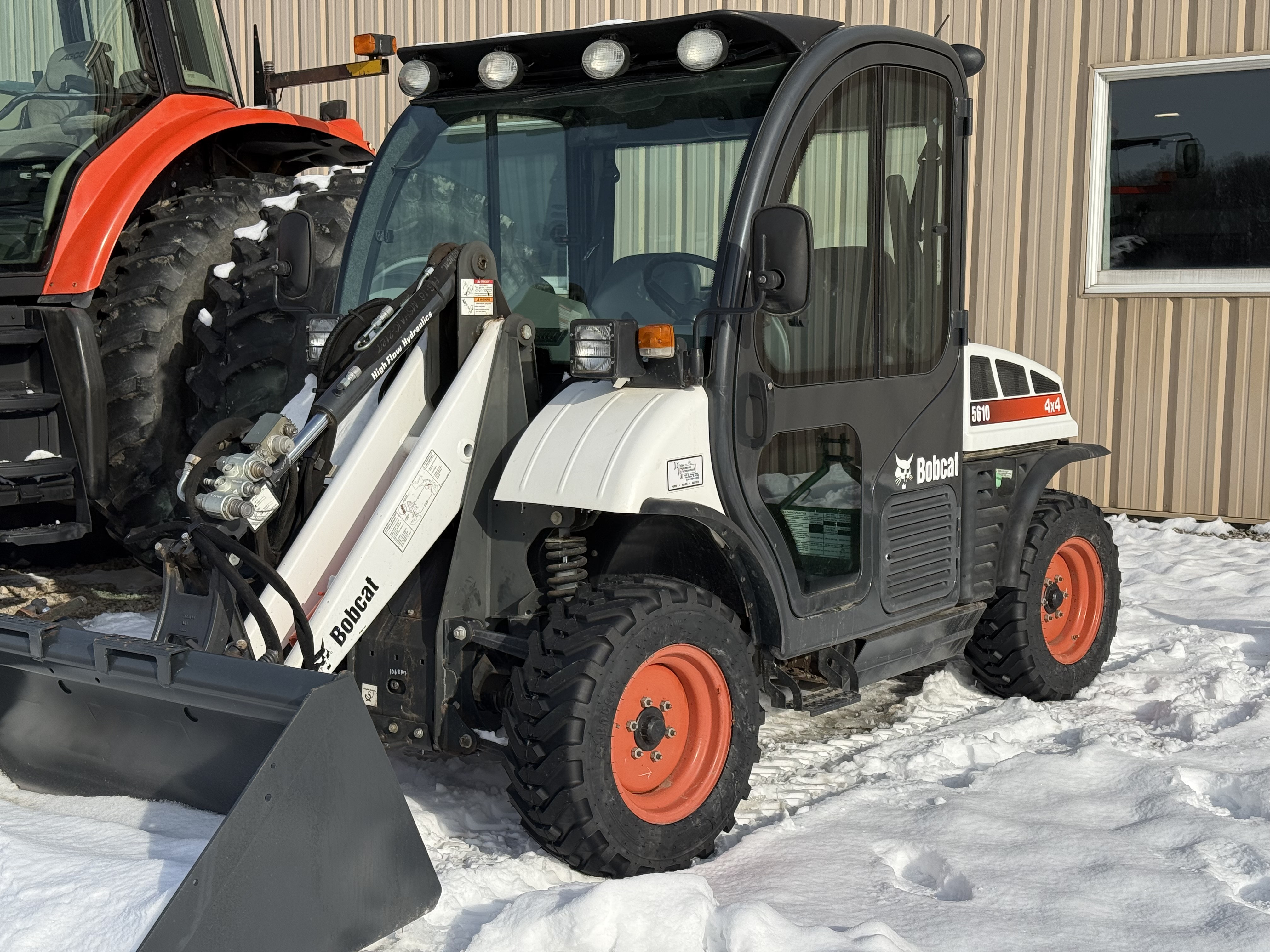 Photo of a 2018 Bobcat 5610