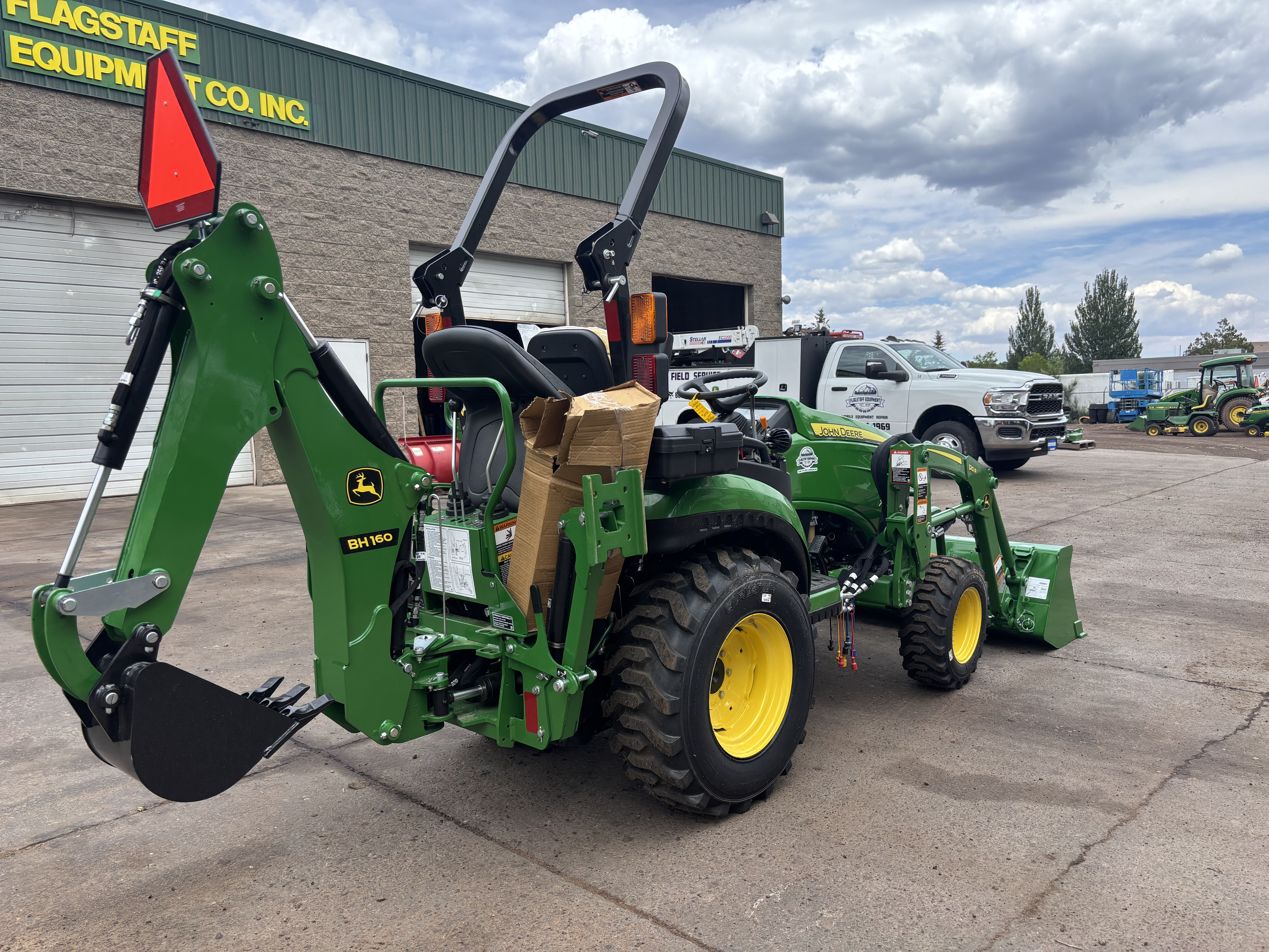 2026 John Deere 2025R