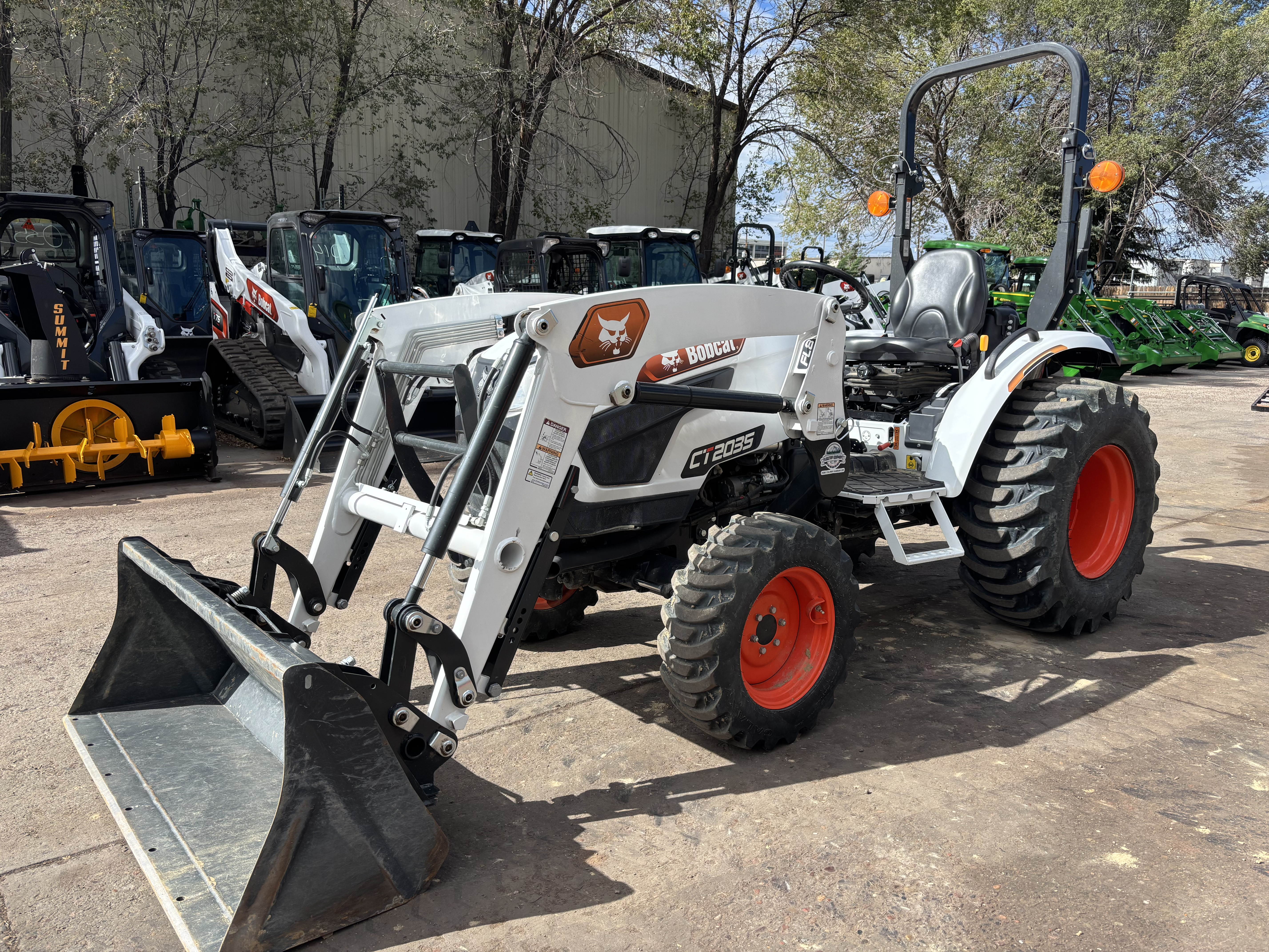 2025 Bobcat CT2035 HST