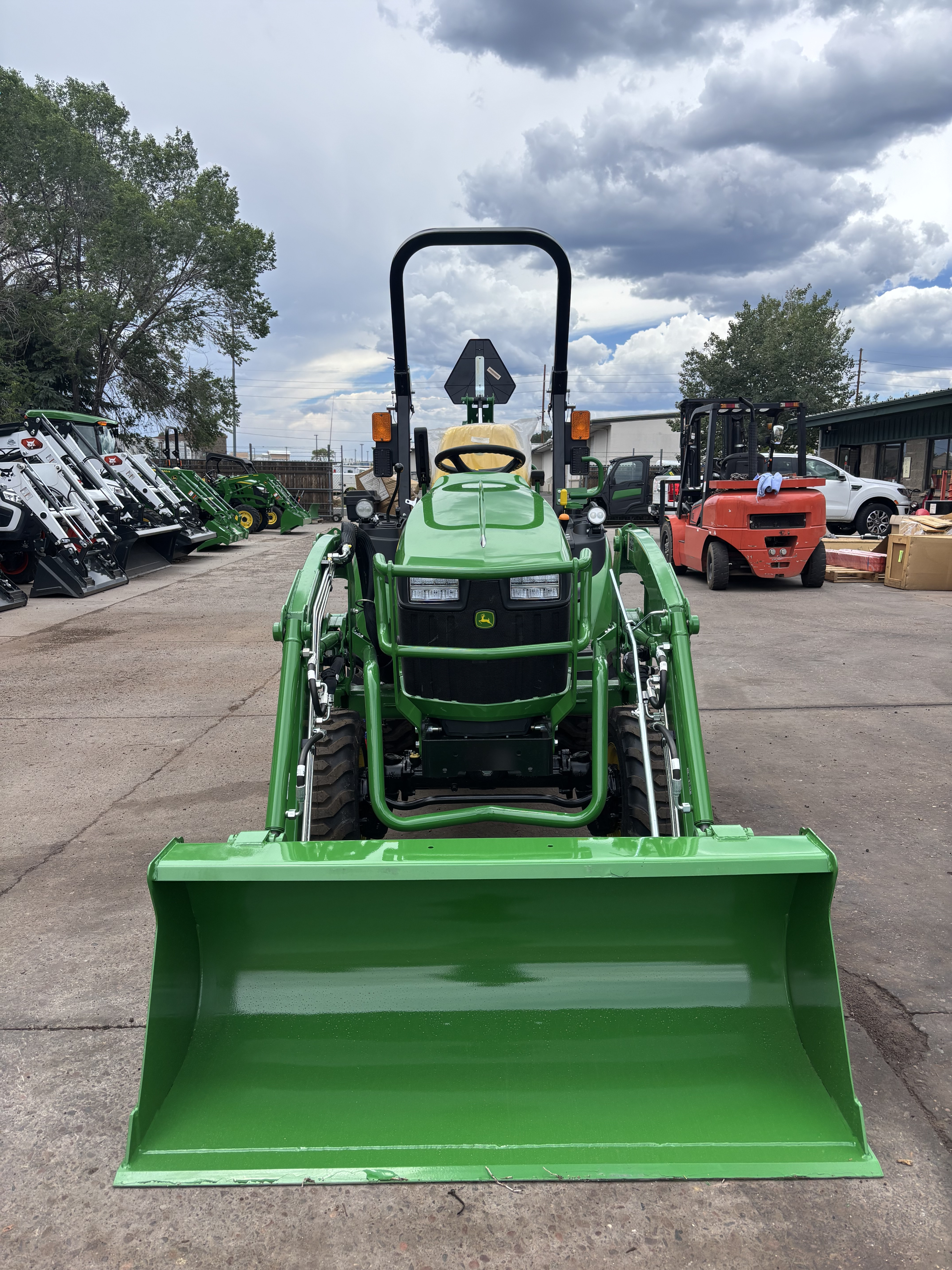 2026 John Deere 2025R