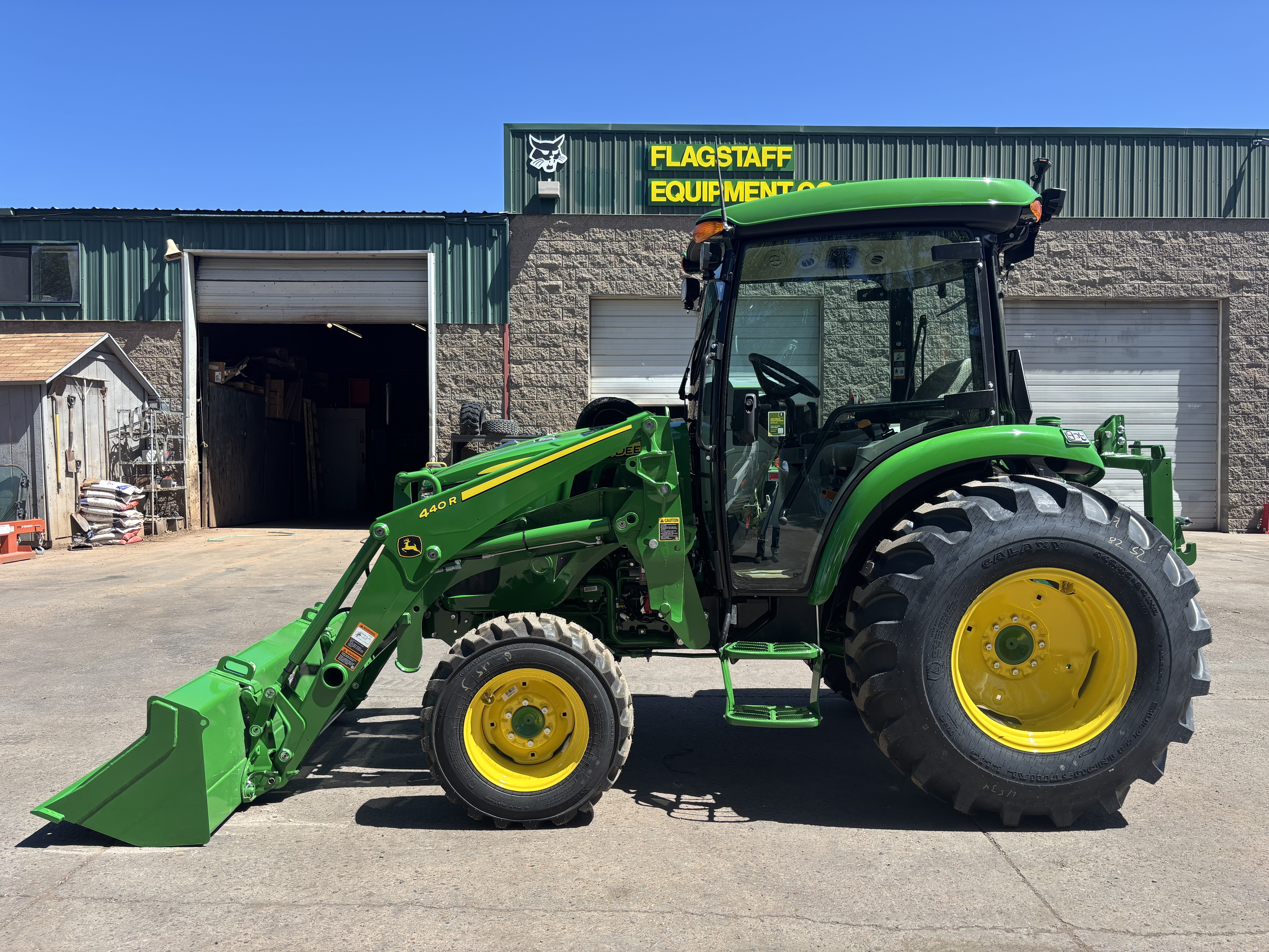 Photo of a 2026 John Deere 4075R