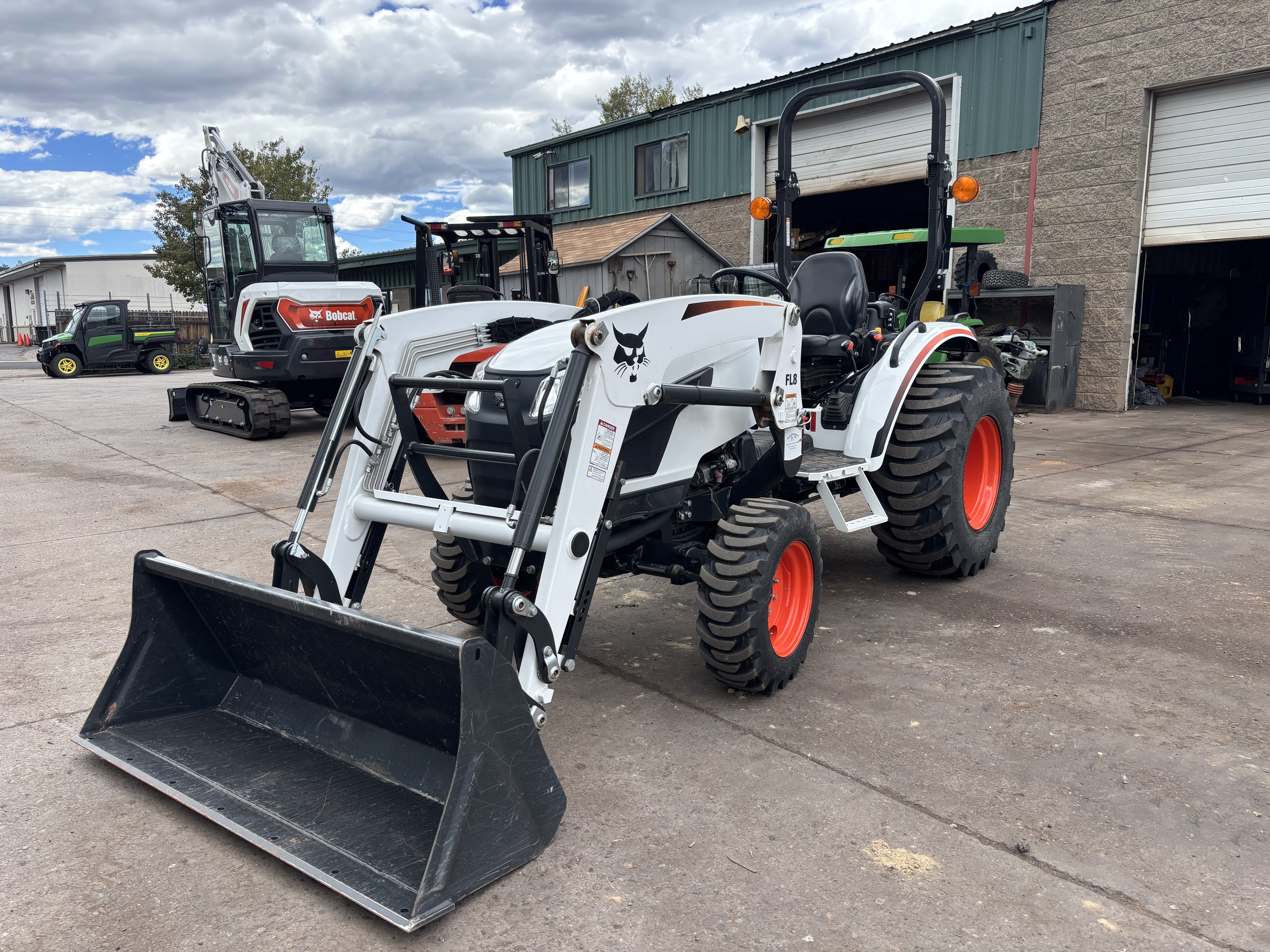 2023 Bobcat CT2035 MST