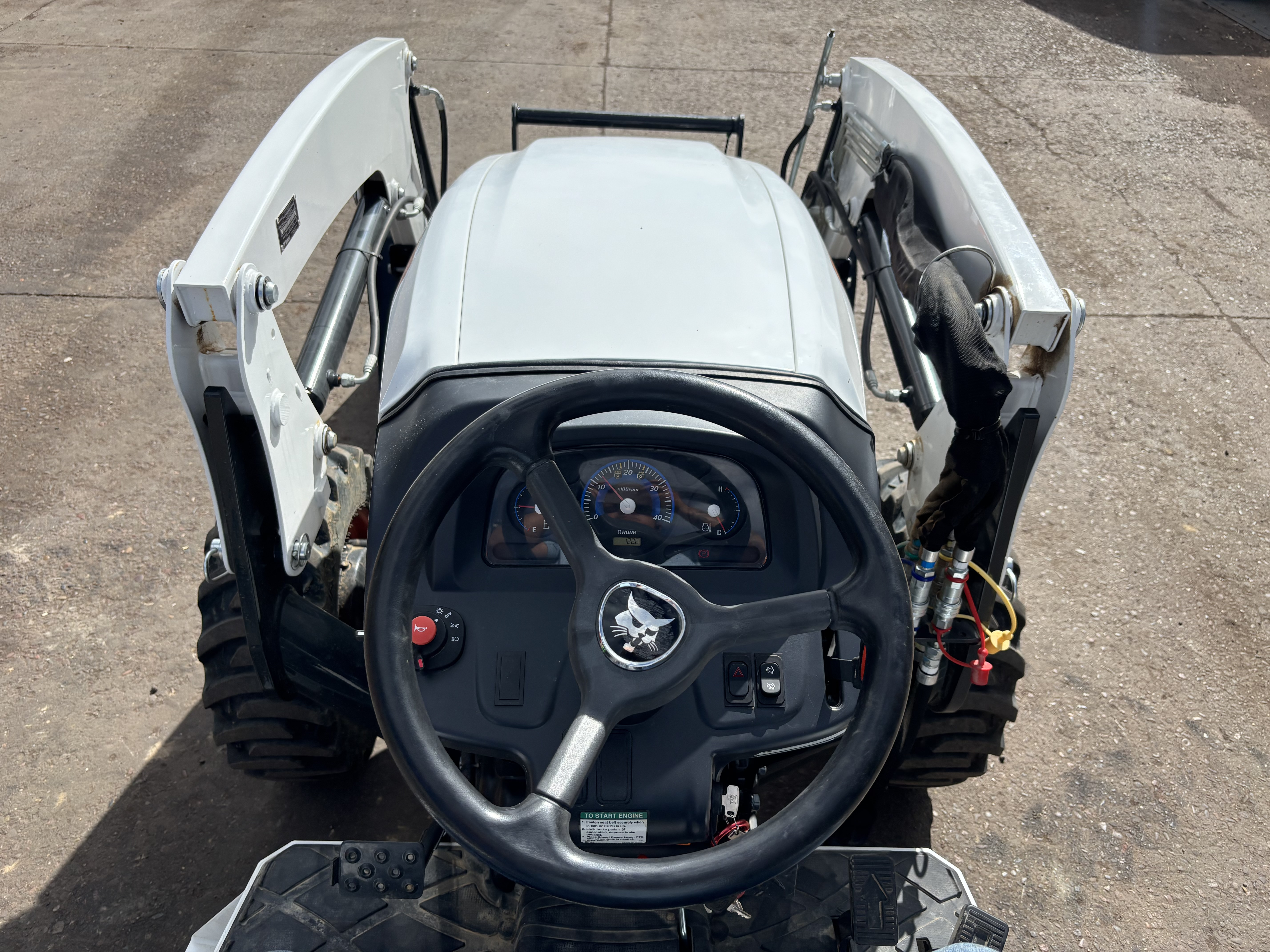 2025 Bobcat CT2035 HST