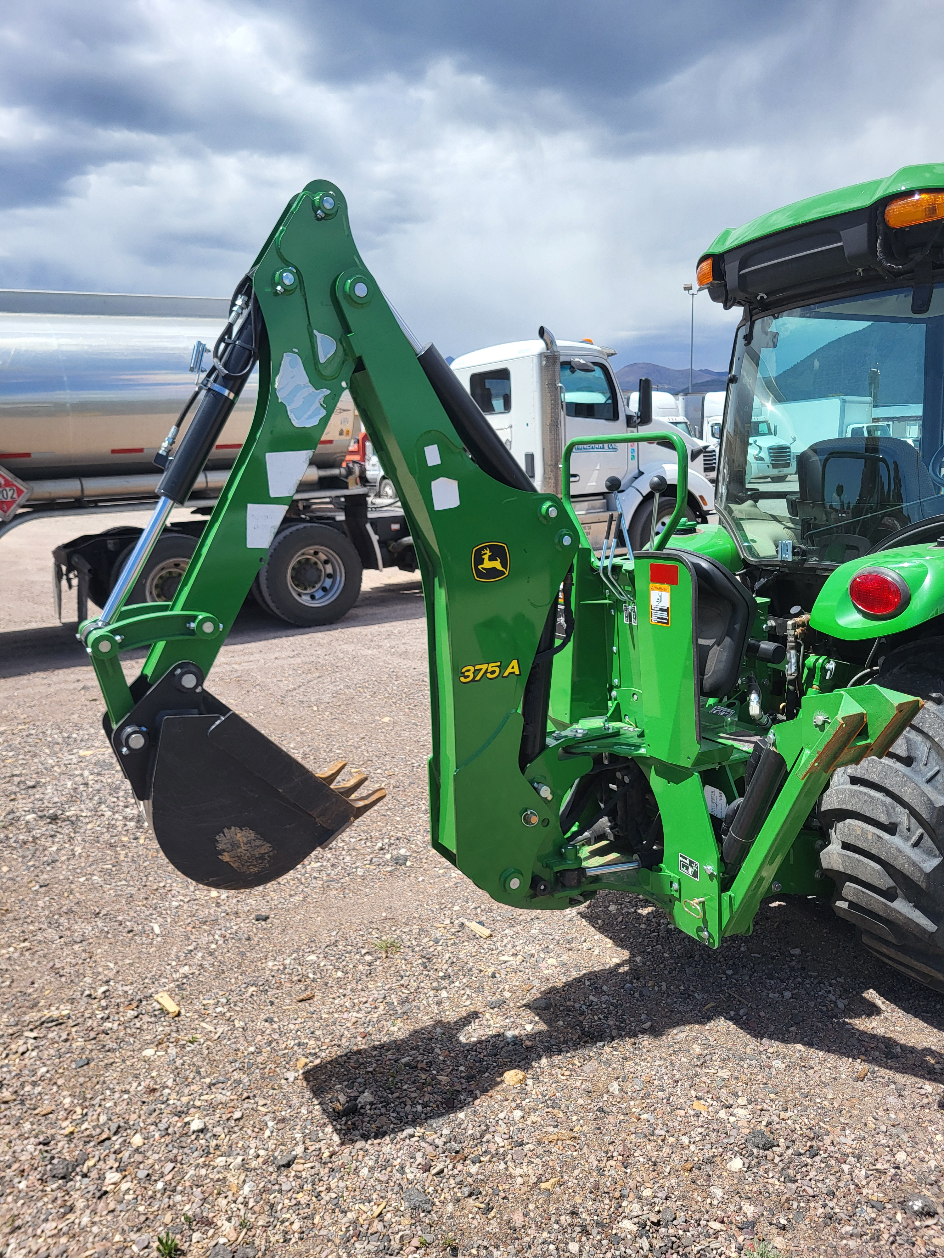 2024 John Deere 375A