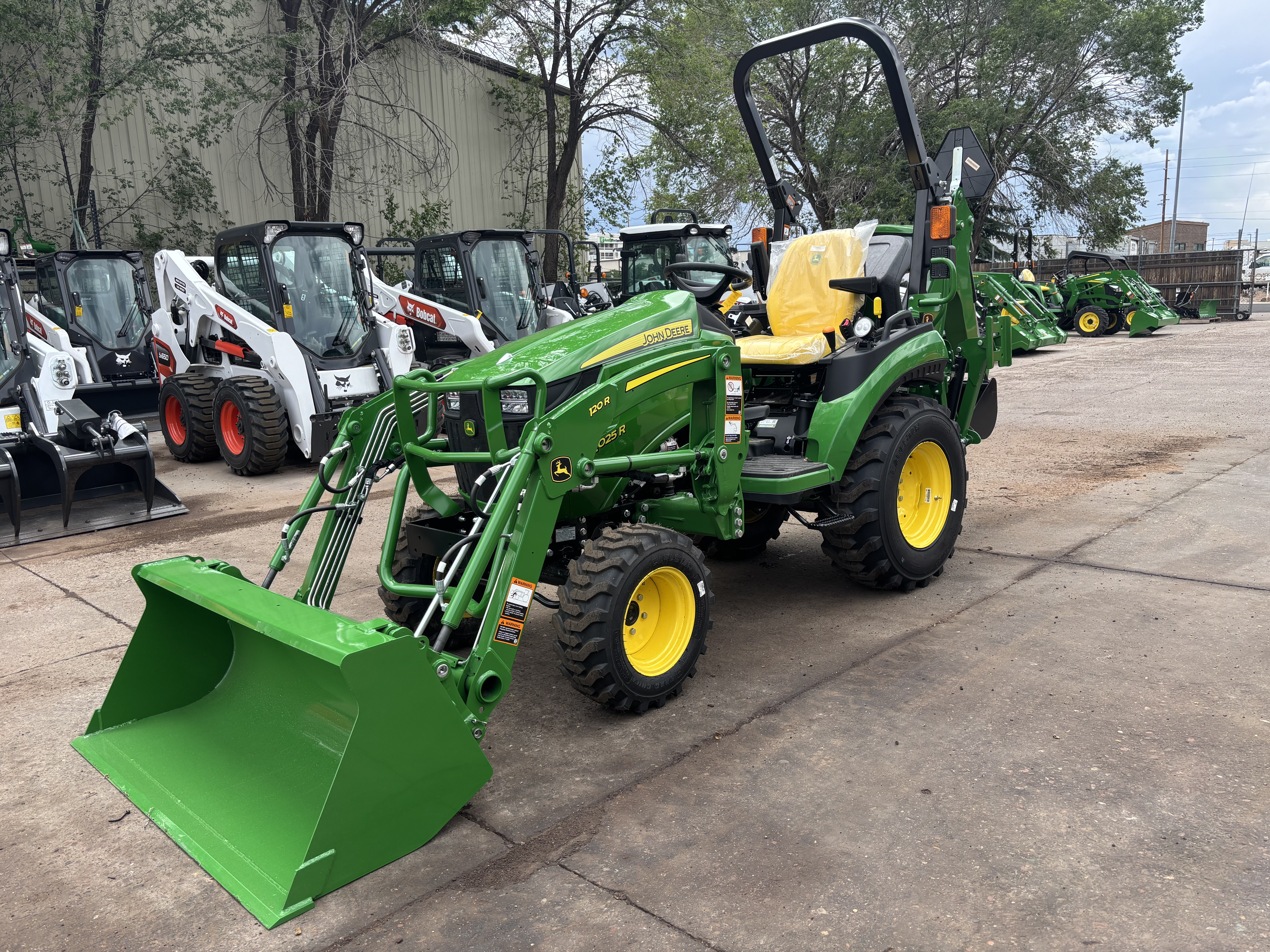 2026 John Deere 2025R