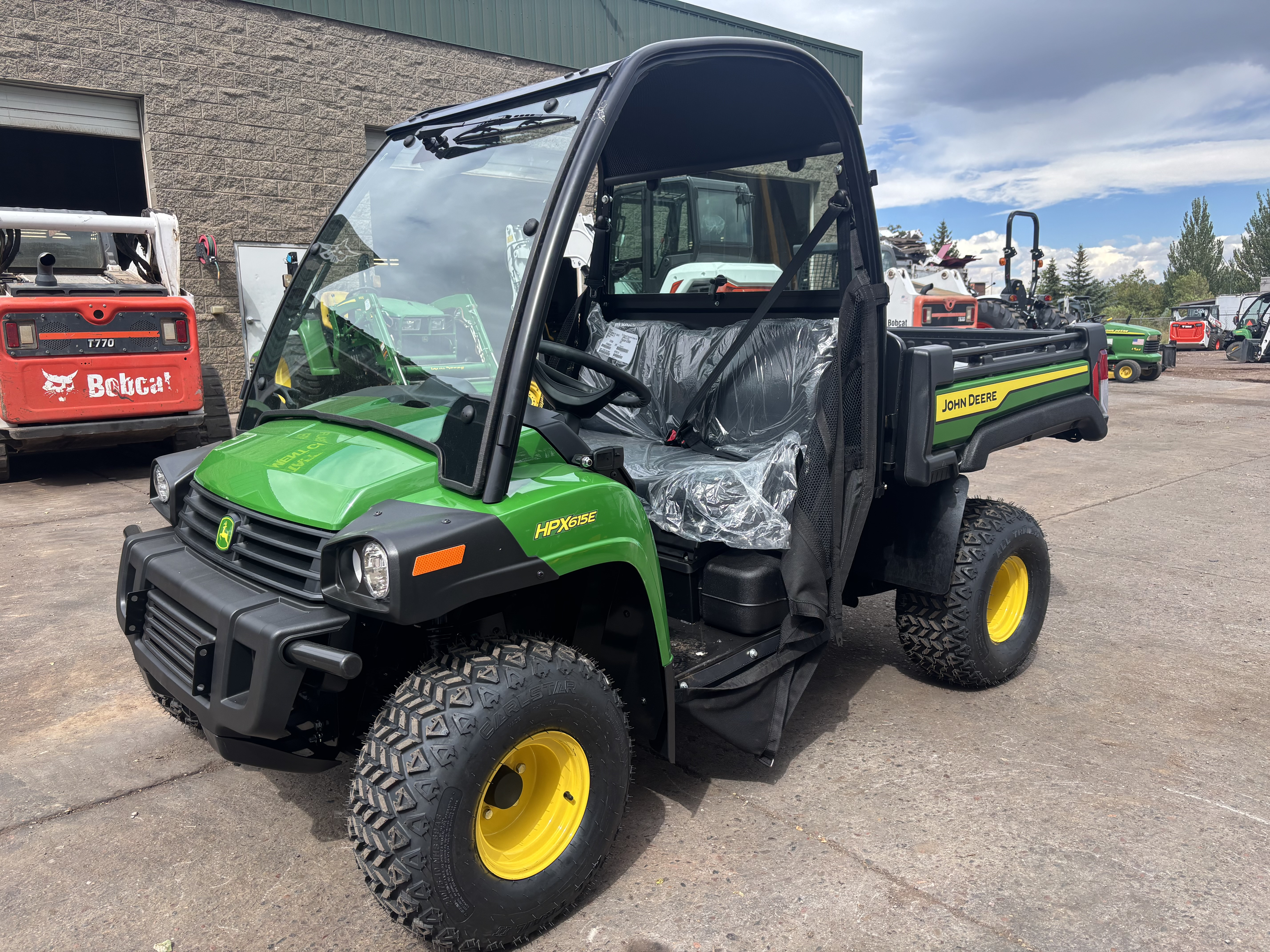 2026 John Deere GATOR HPX 615E