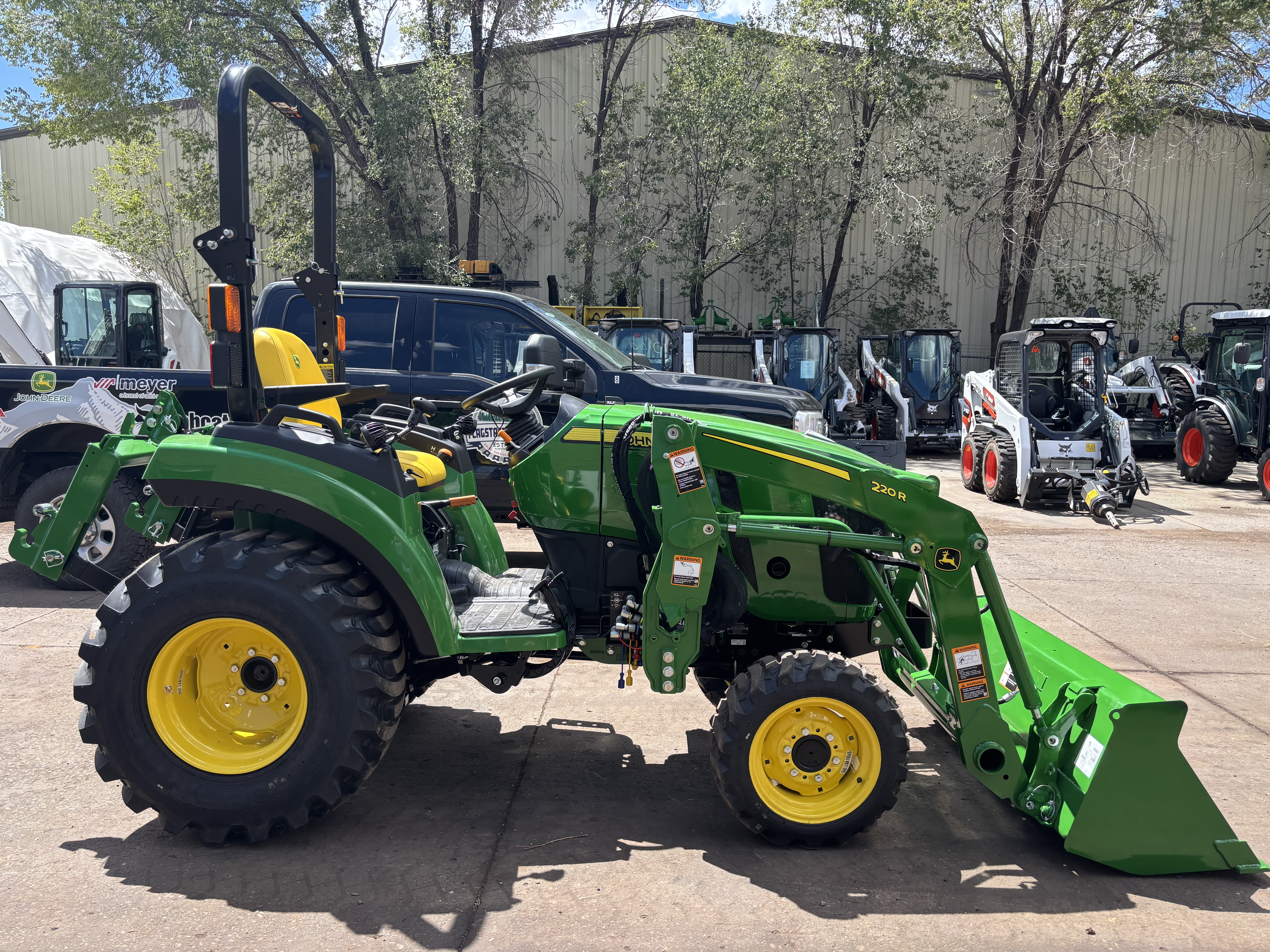 2026 John Deere 2032R