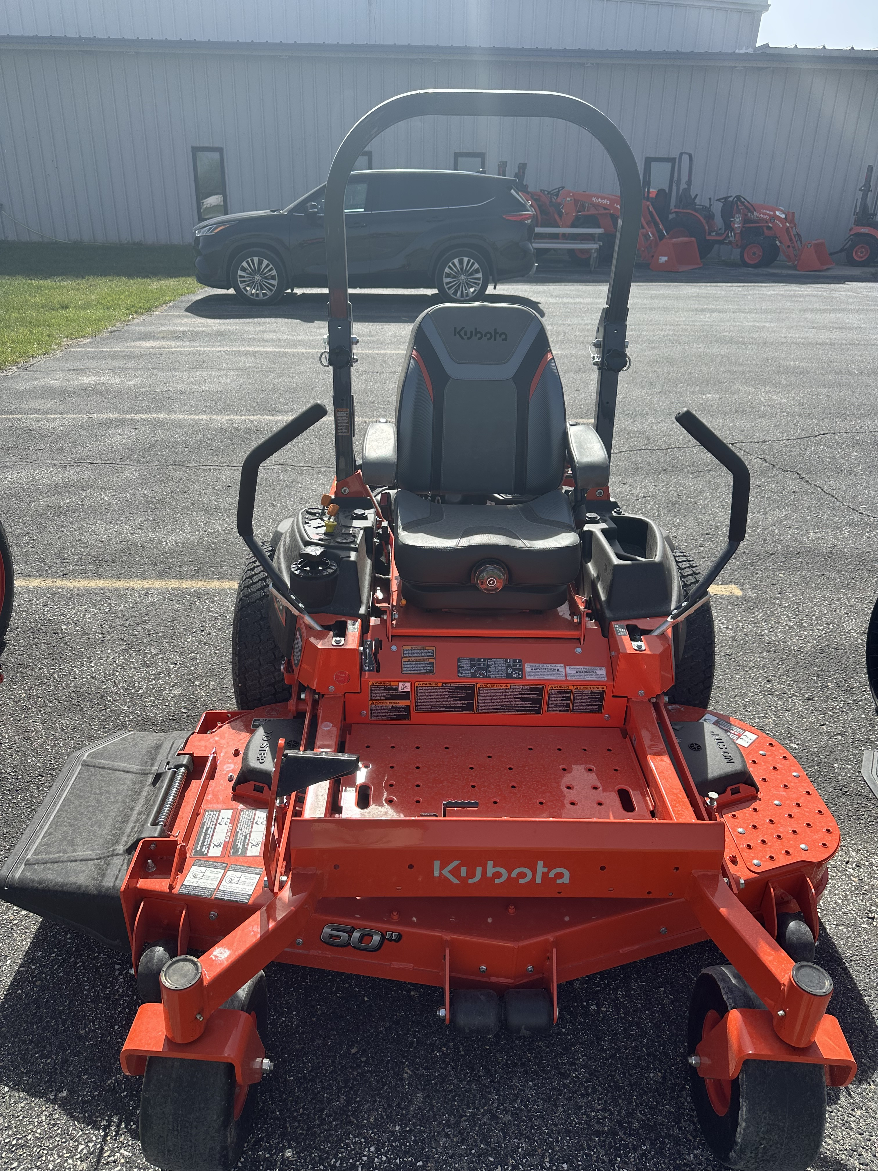 Photo of a 2026 Kubota Z726XKWNC-60