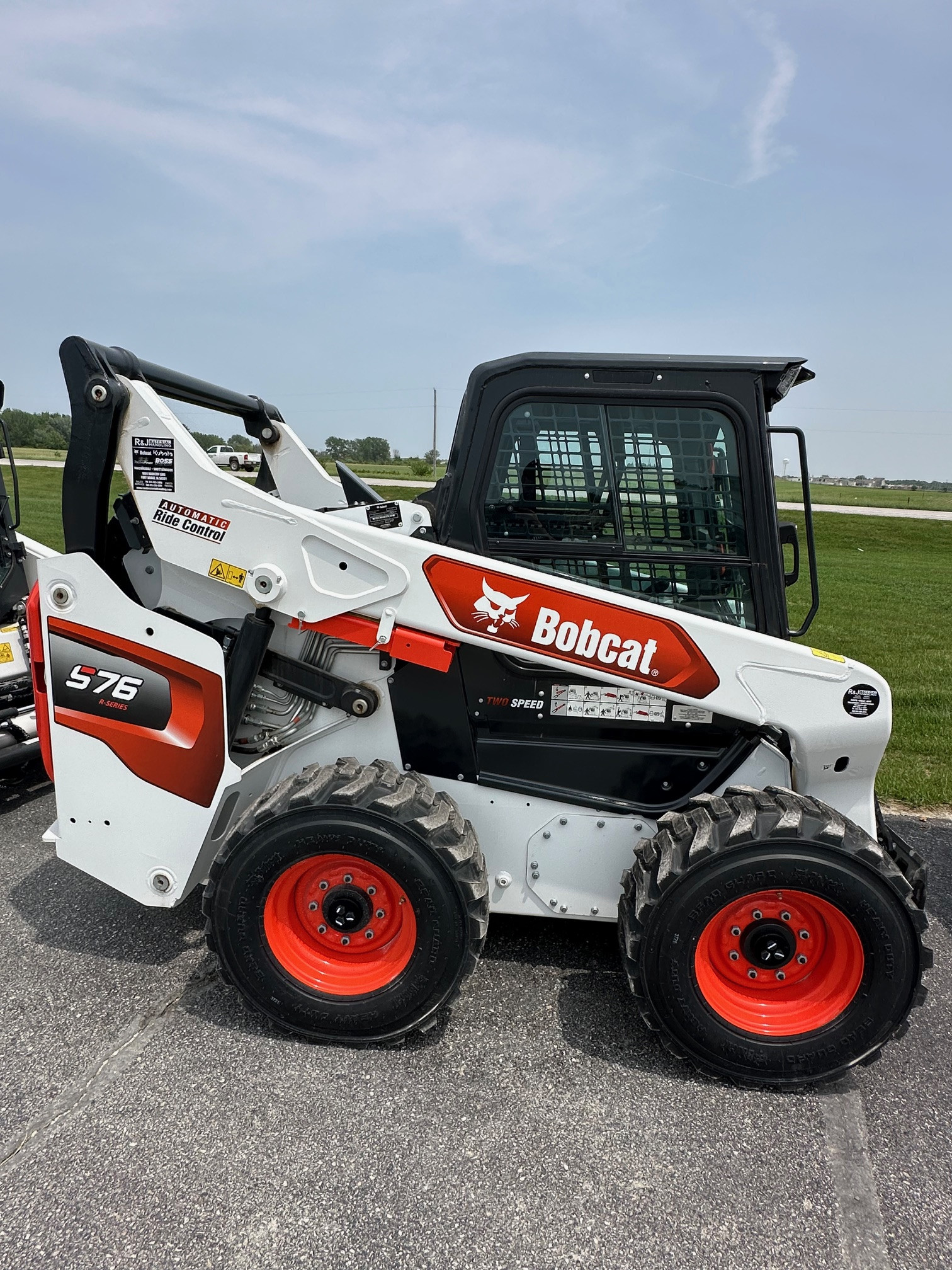 2025 Bobcat S76