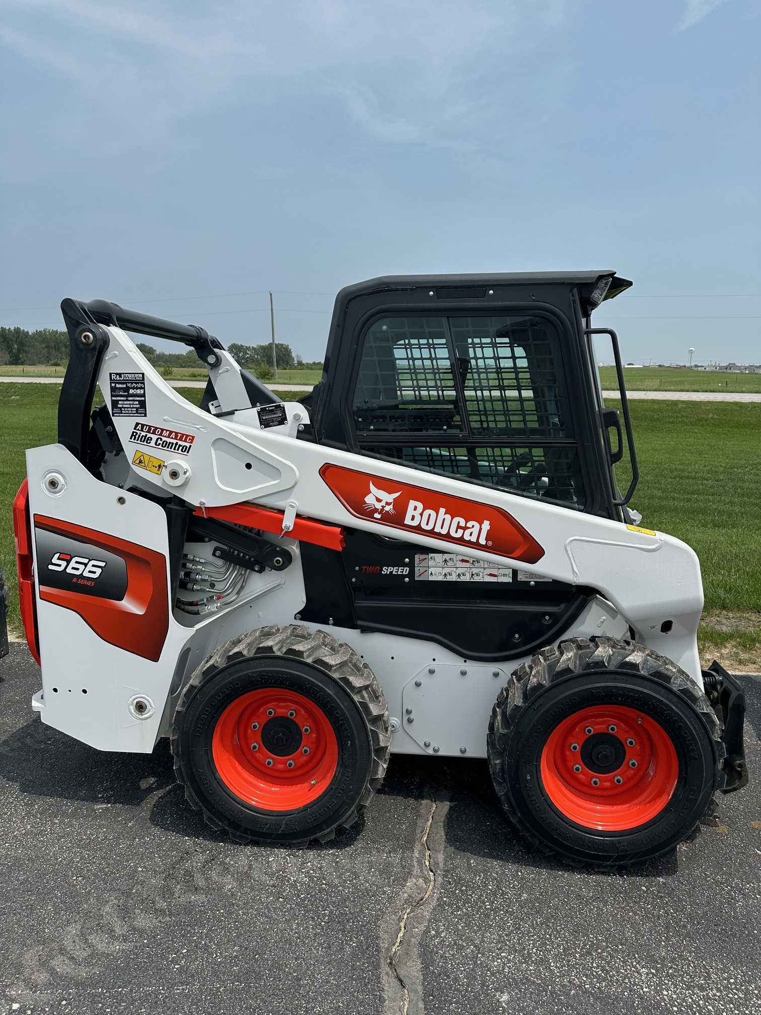 2025 Bobcat S66