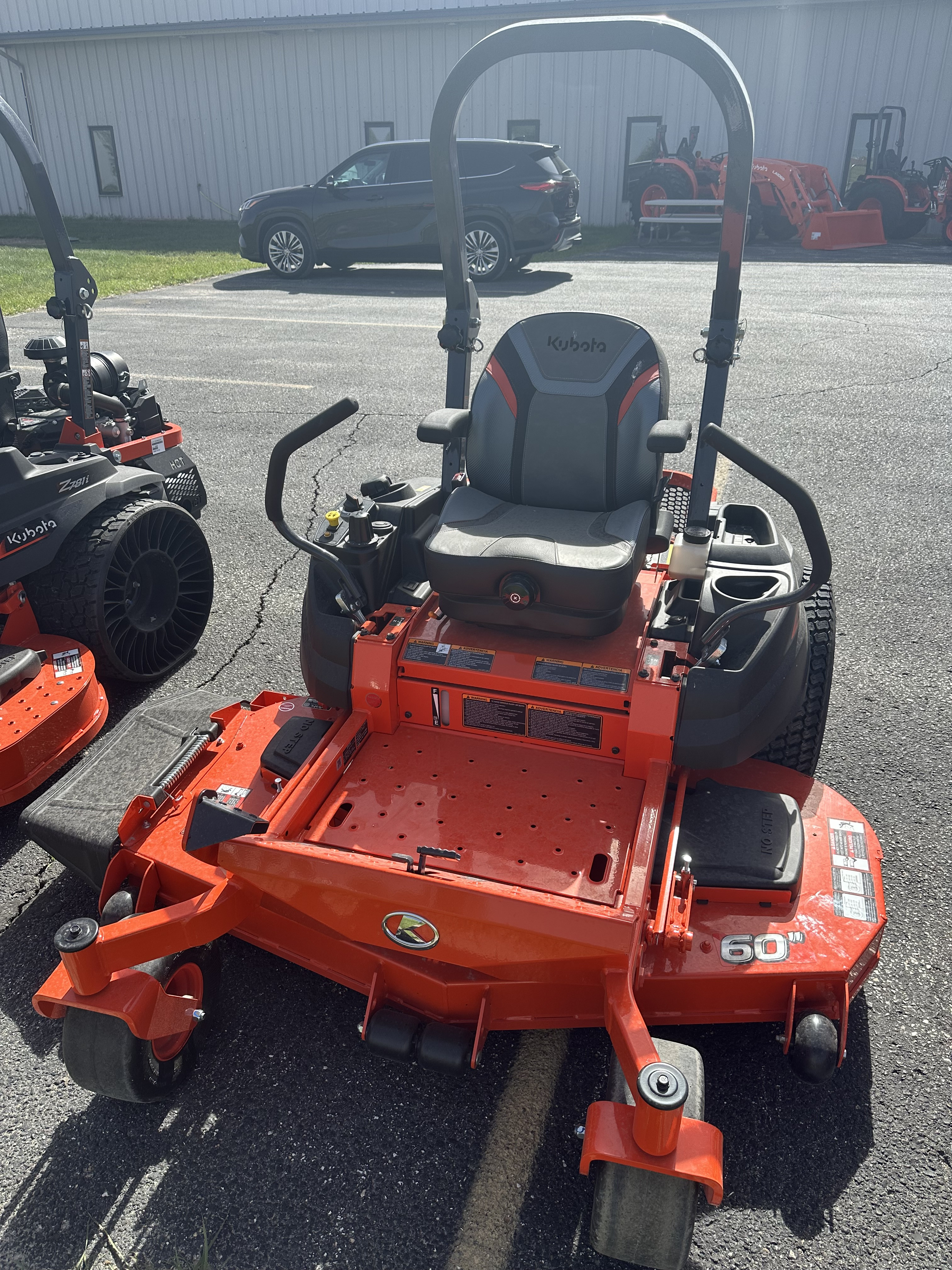 Photo of a 2026 Kubota Z452KWTi-60