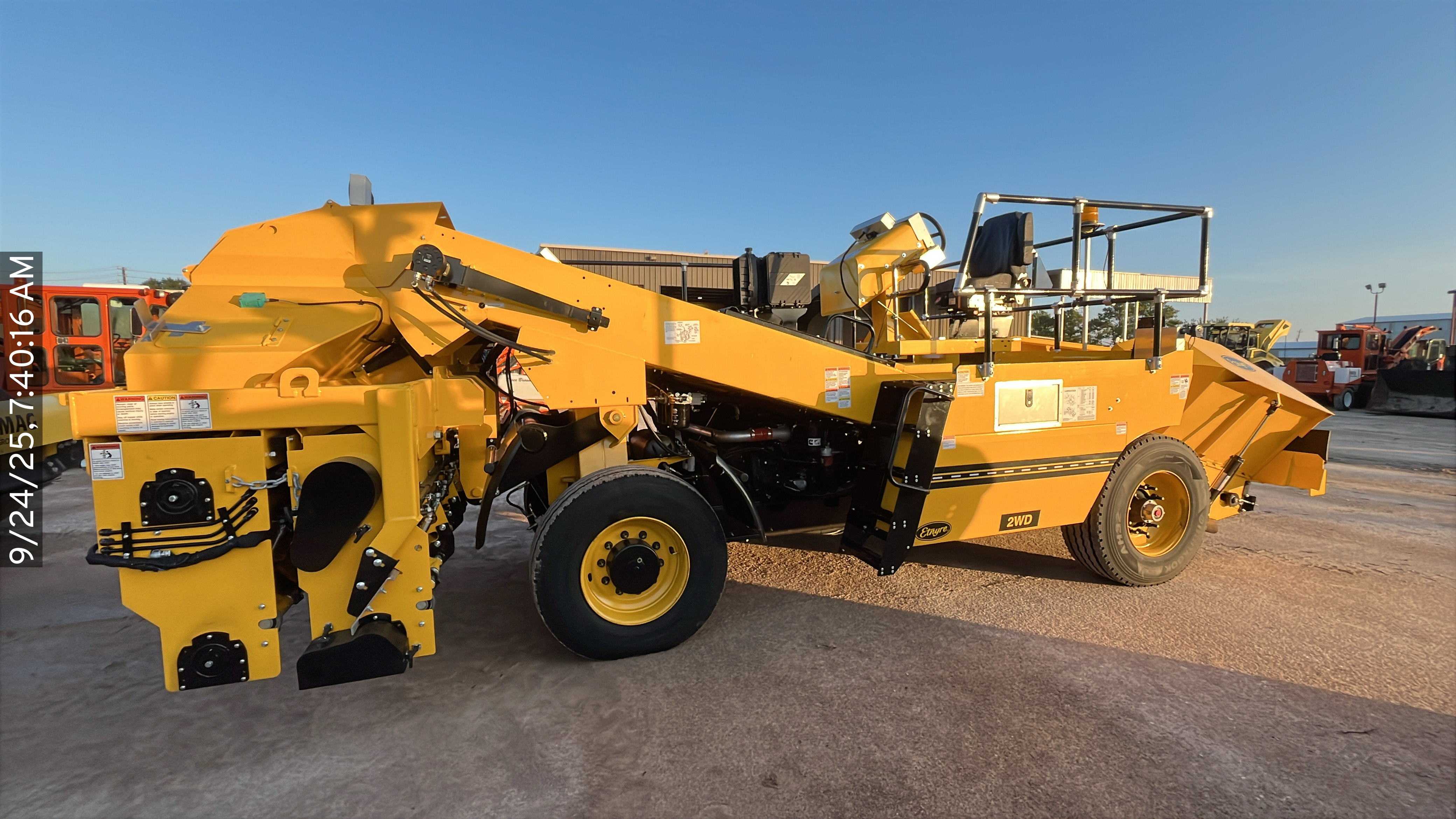 Photo of a 2025 Etnyre Chipspreader