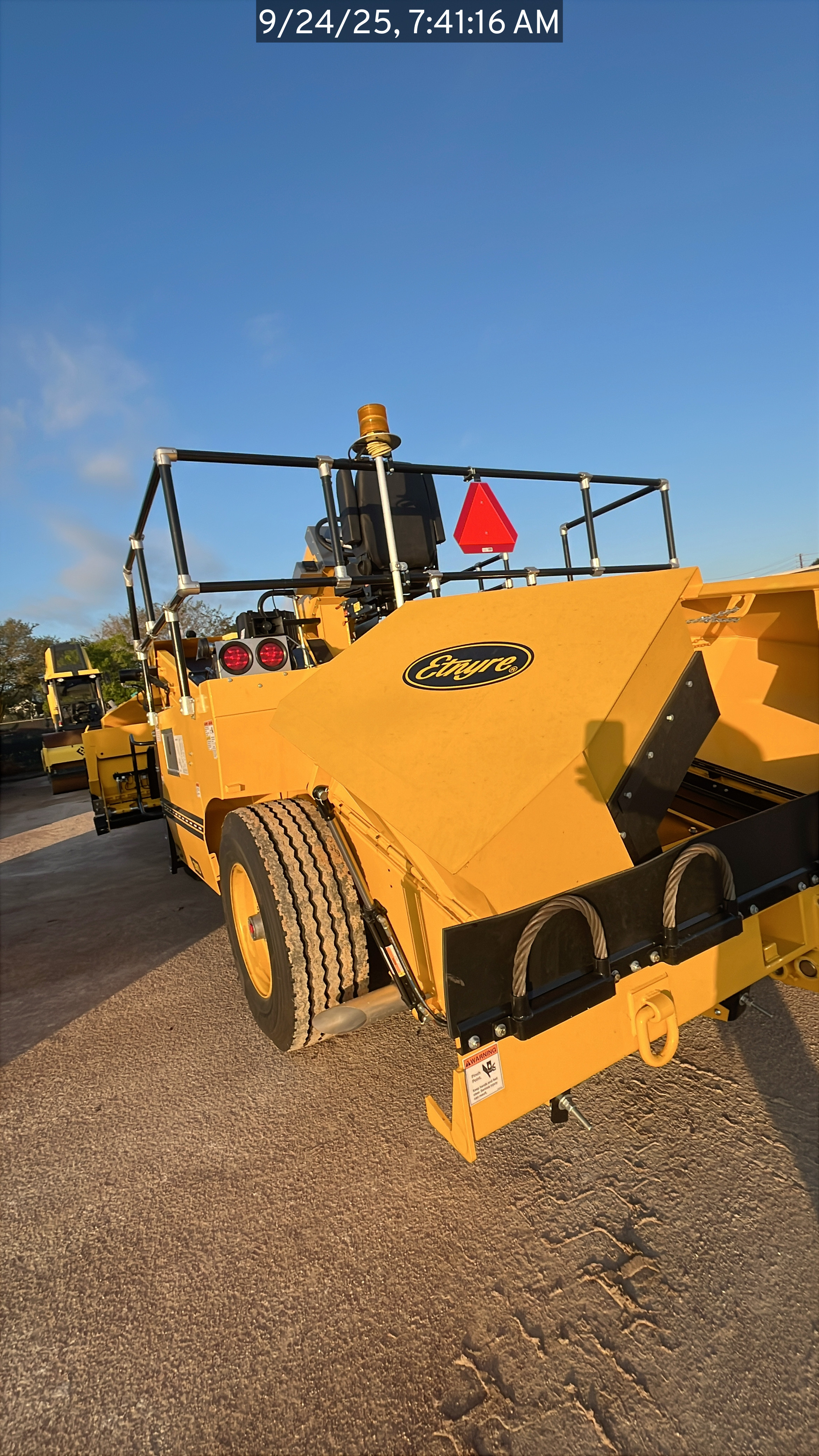 Photo of a 2025 Etnyre Chipspreader