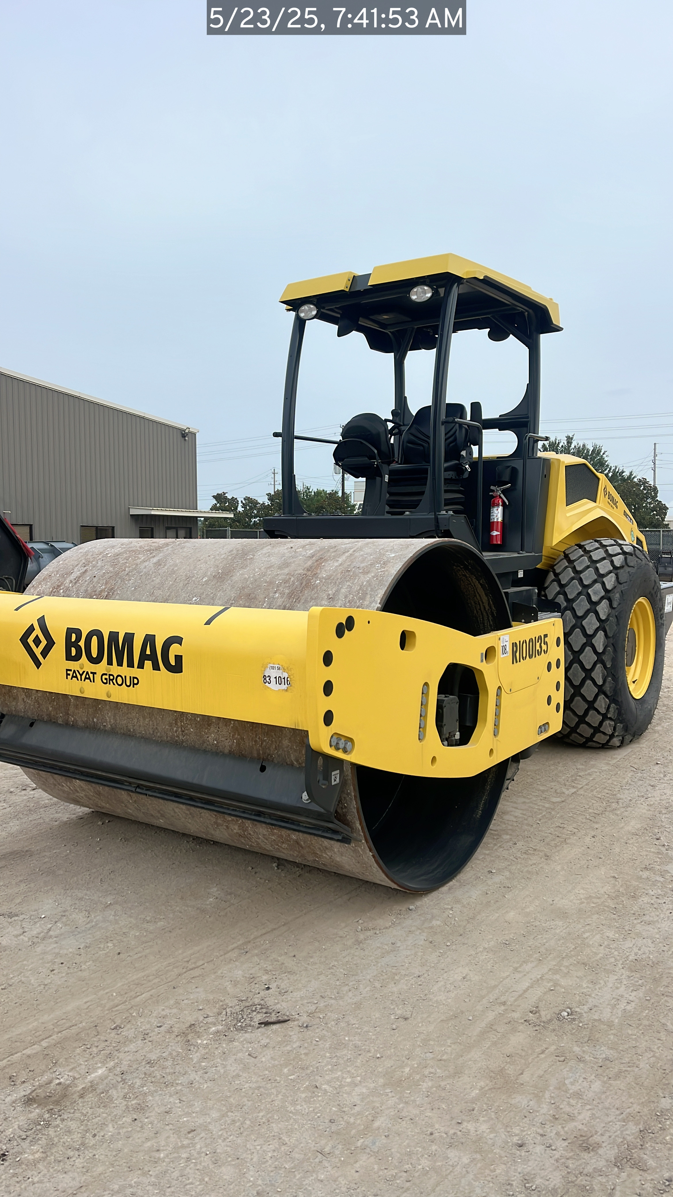 Photo of a 2025 Bomag BW211D-5