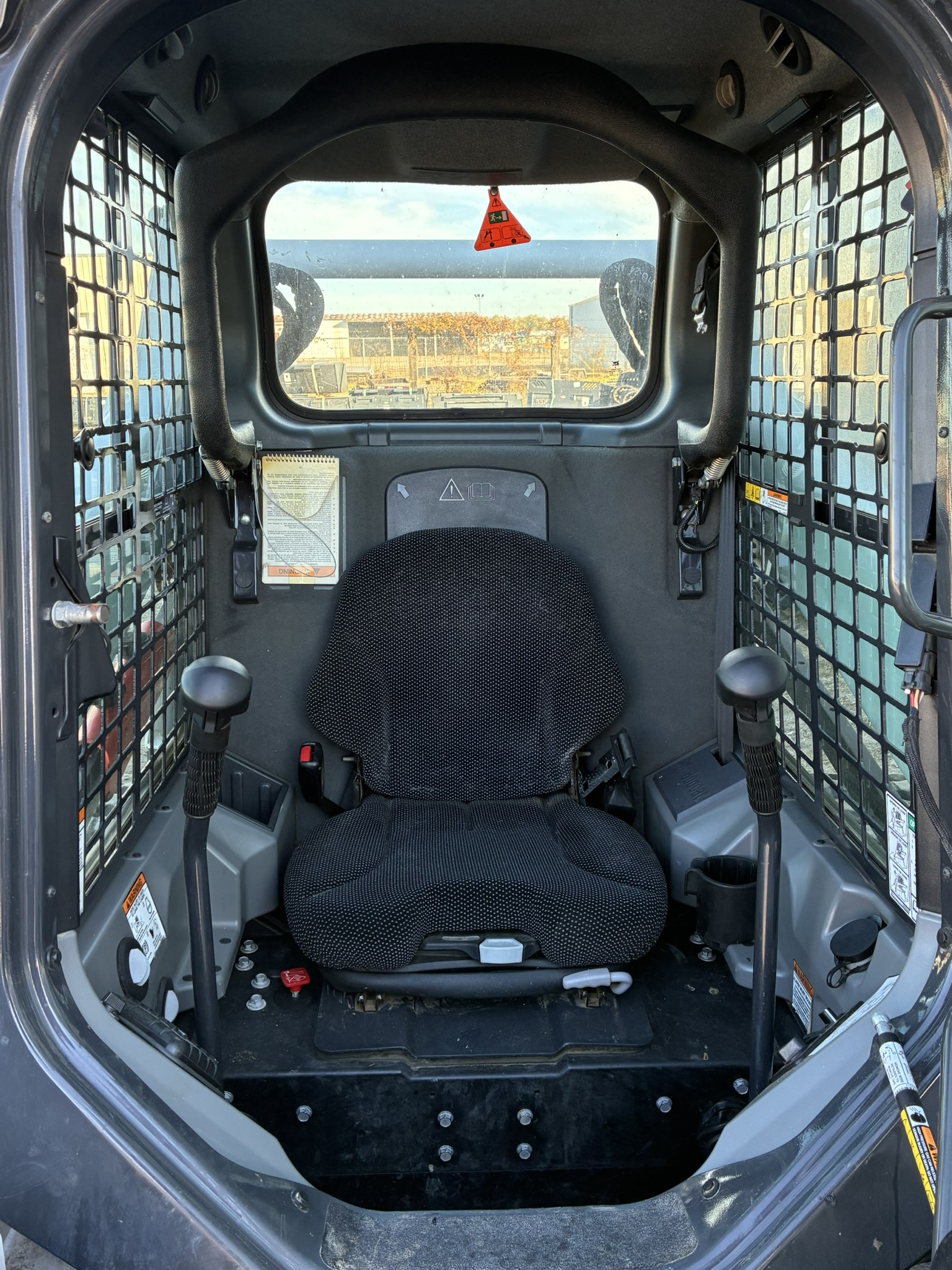 2019 Bobcat T595 STANDARD