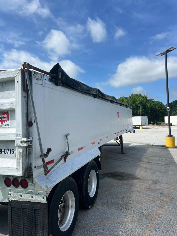 2007 Travis Trailers End Dump