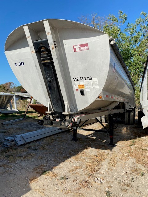 2017 Travis Trailers End Dump