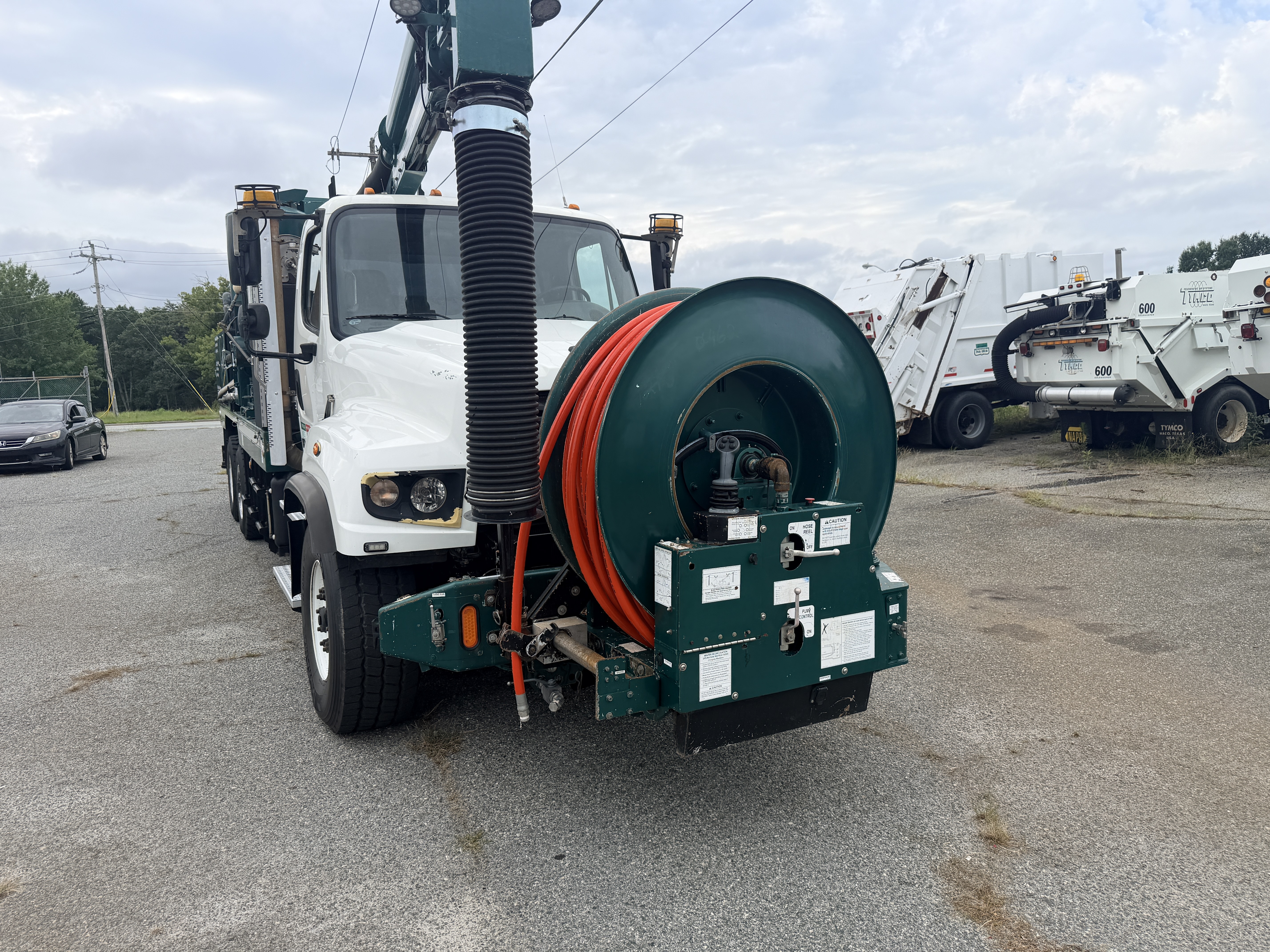 2013 Freightliner 114 SD