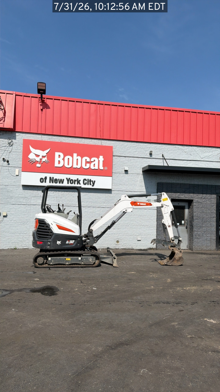 Photo of 2024 Bobcat E32