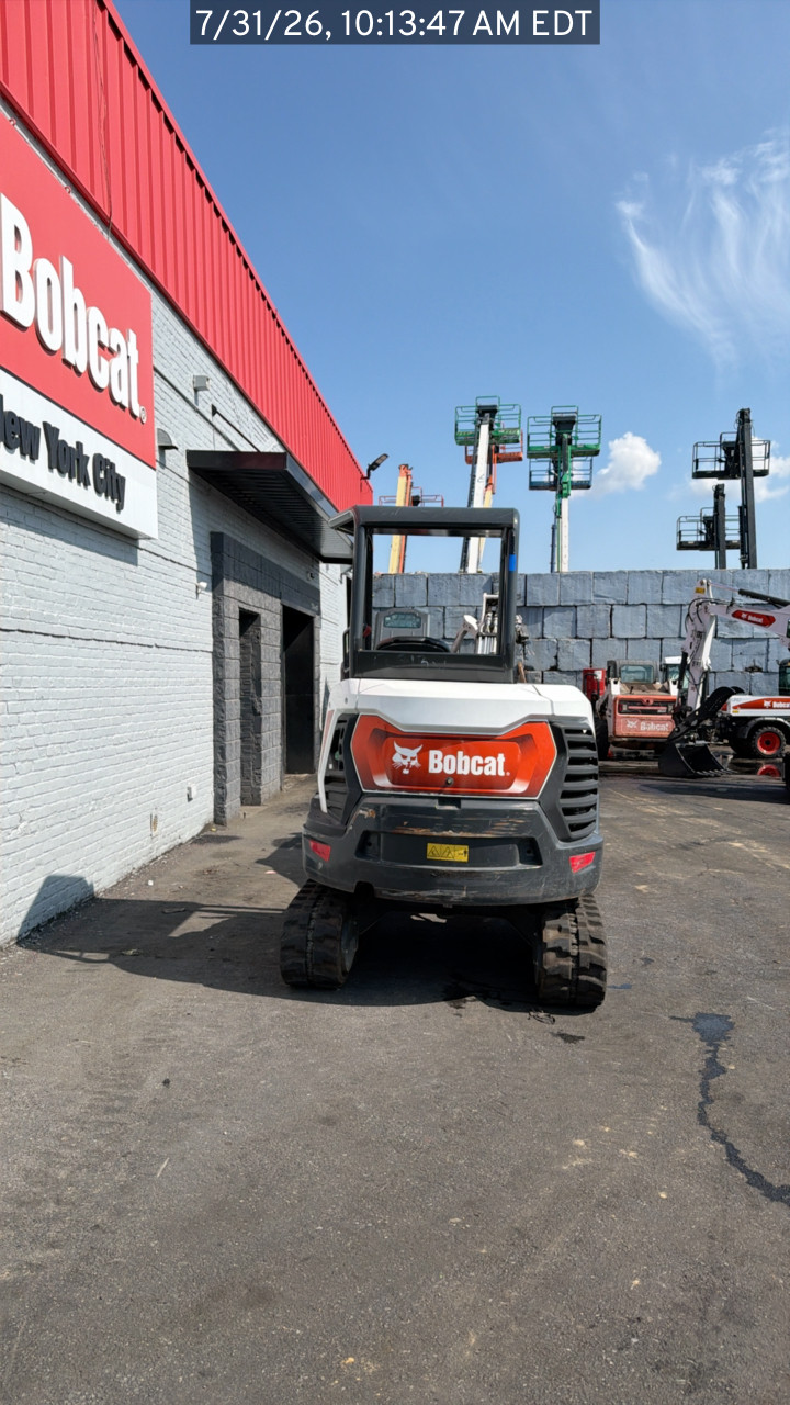 2024 Bobcat E32